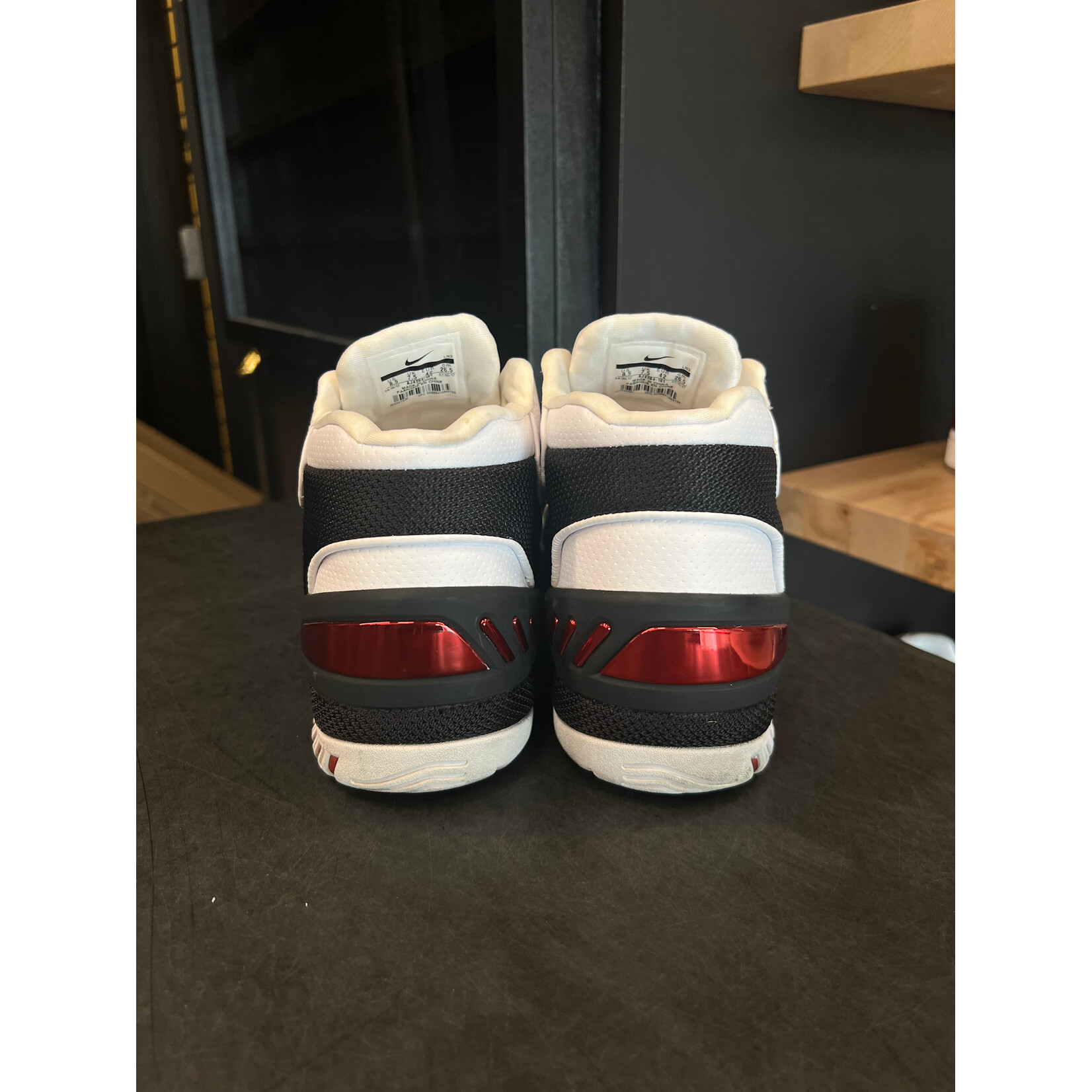 Nike Nike Air Zoom Generation White Black Retro Size 8.5, PREOWNED*