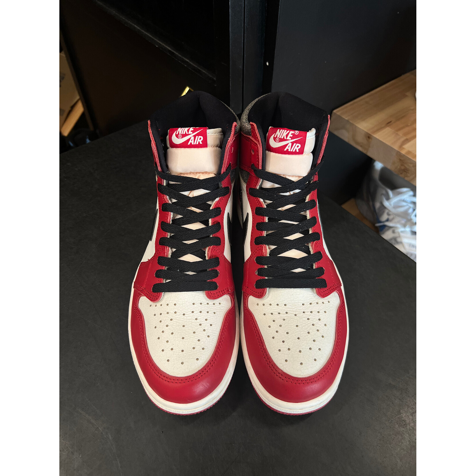 Jordan Jordan 1 Retro High OG Chicago Lost and Found Size 10, PREOWNED*