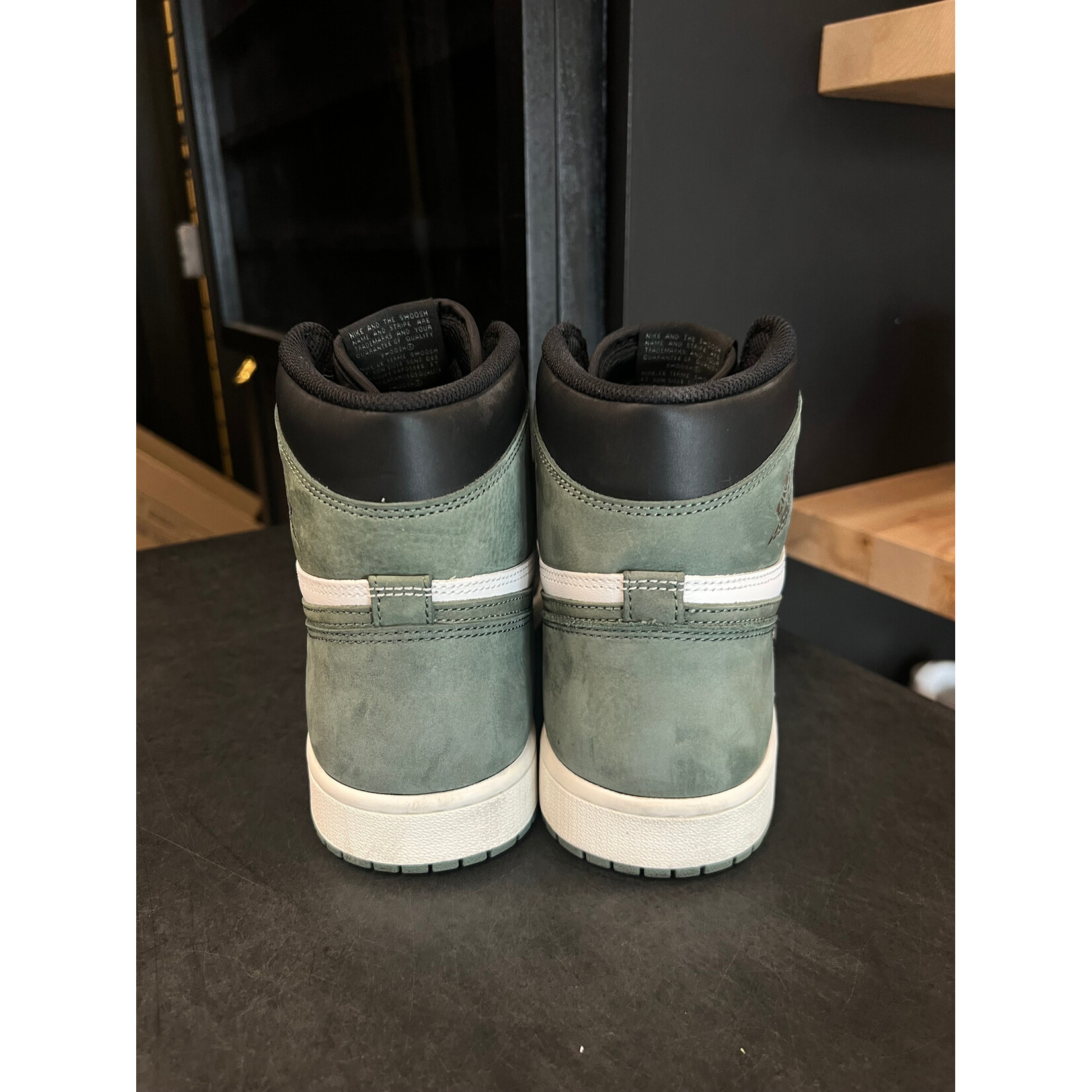 Jordan Jordan 1 Retro High Clay Green Size 10, PREOWNED*