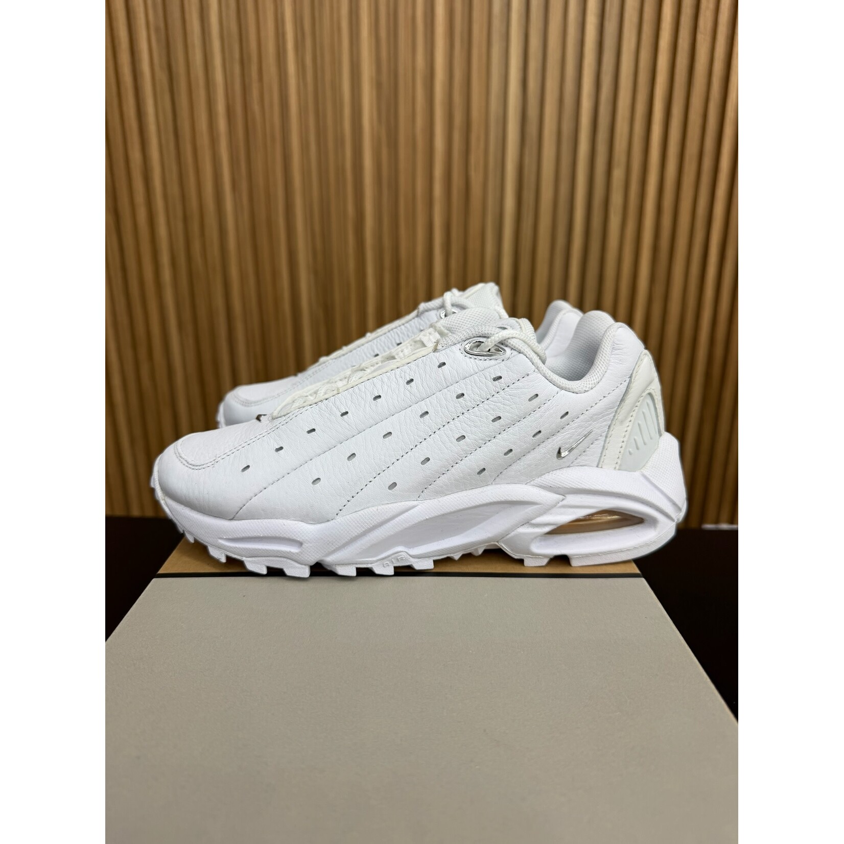 Nike Nike Hot Step Air Terra Drake NOCTA White Size 6, PREOWNED TRIED ON NO TOP LID