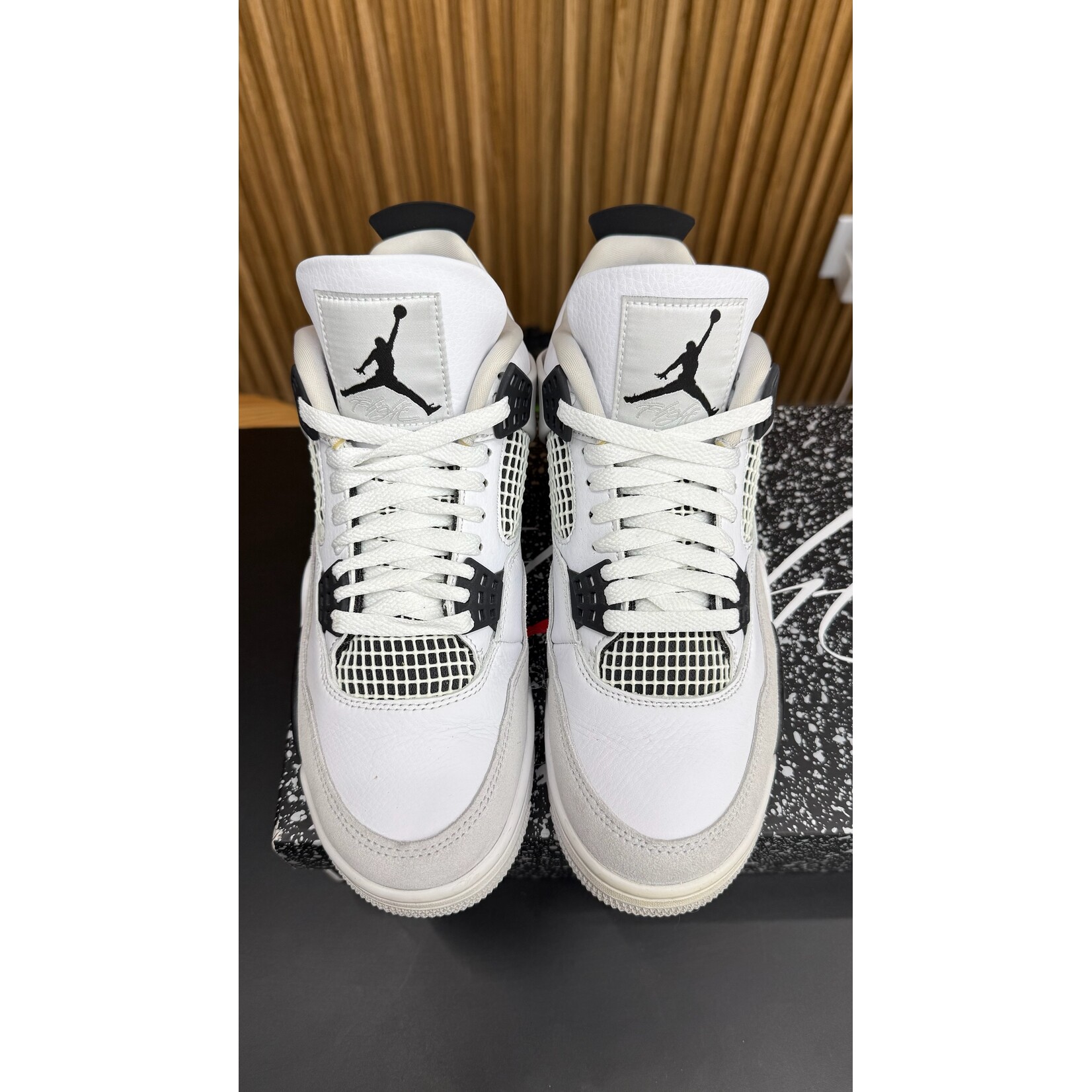 Jordan Jordan 4 Retro Military Black Size 8, PREOWNED*