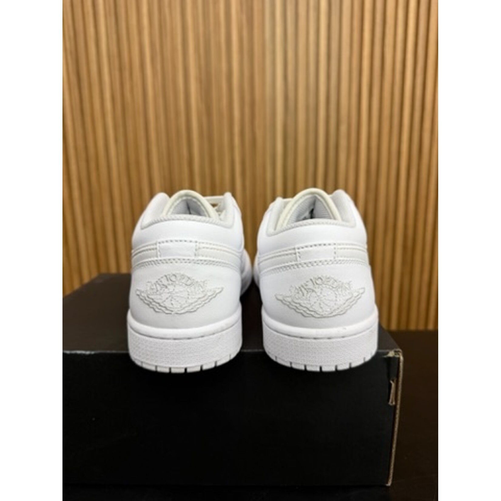 Jordan Jordan 1 Low Triple White Size 8.5, PREOWNED