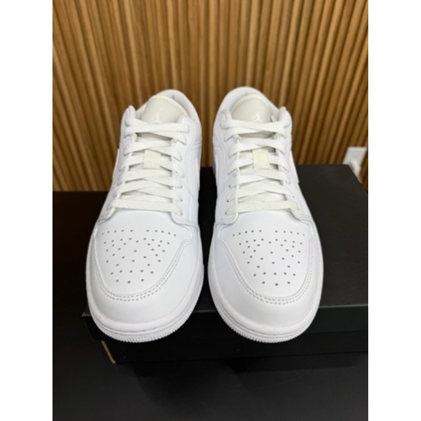 Jordan Jordan 1 Low Triple White Size 8.5, PREOWNED