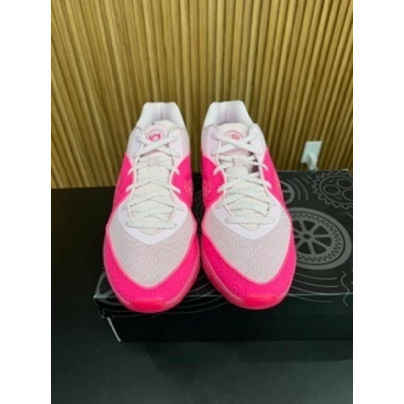 Nike Nike KD 16 NRG Aunt Pearl Size 11.5, PREOWNED*