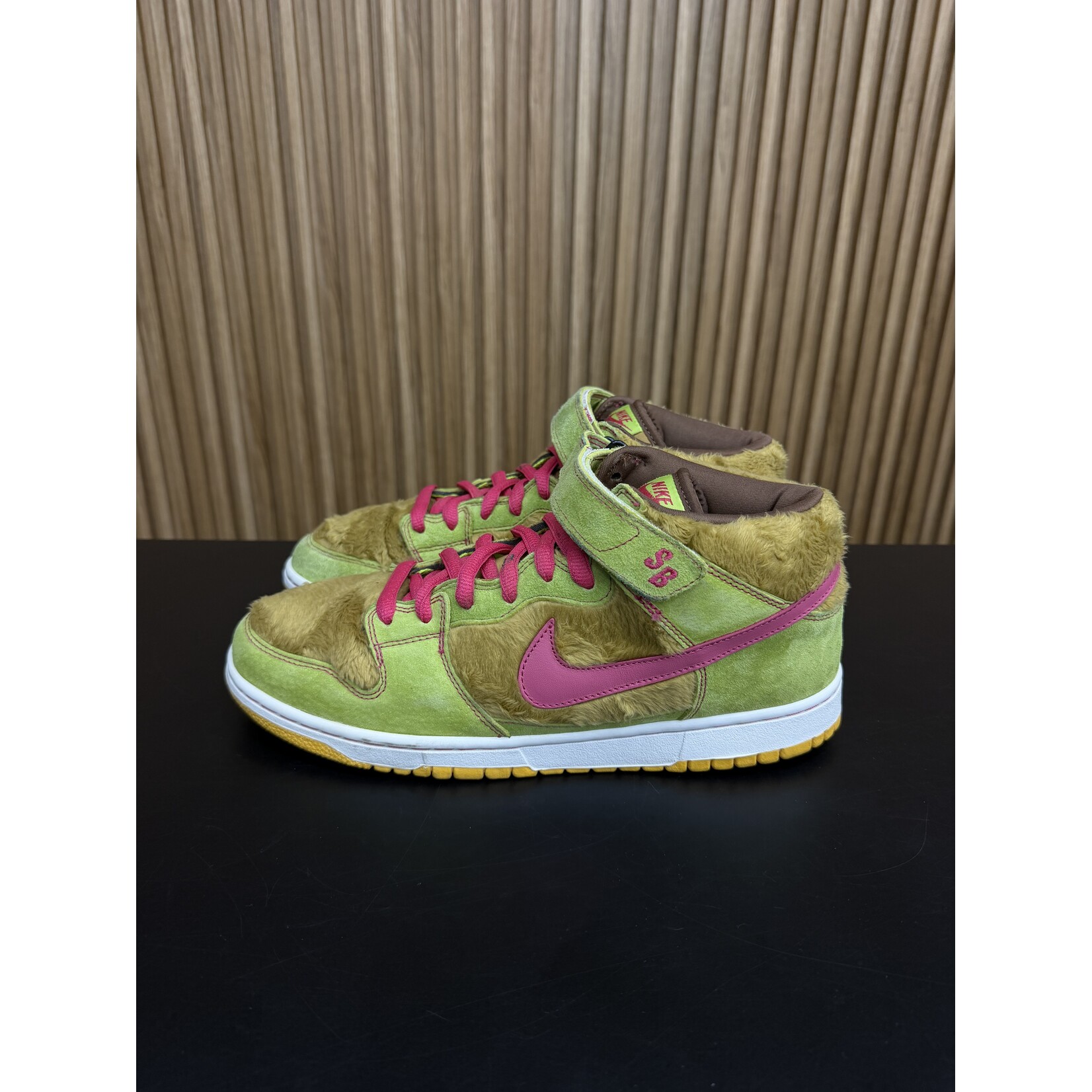 Nike Nike SB Dunk Mid Mama Bear Size 10.5, PREOWNED*