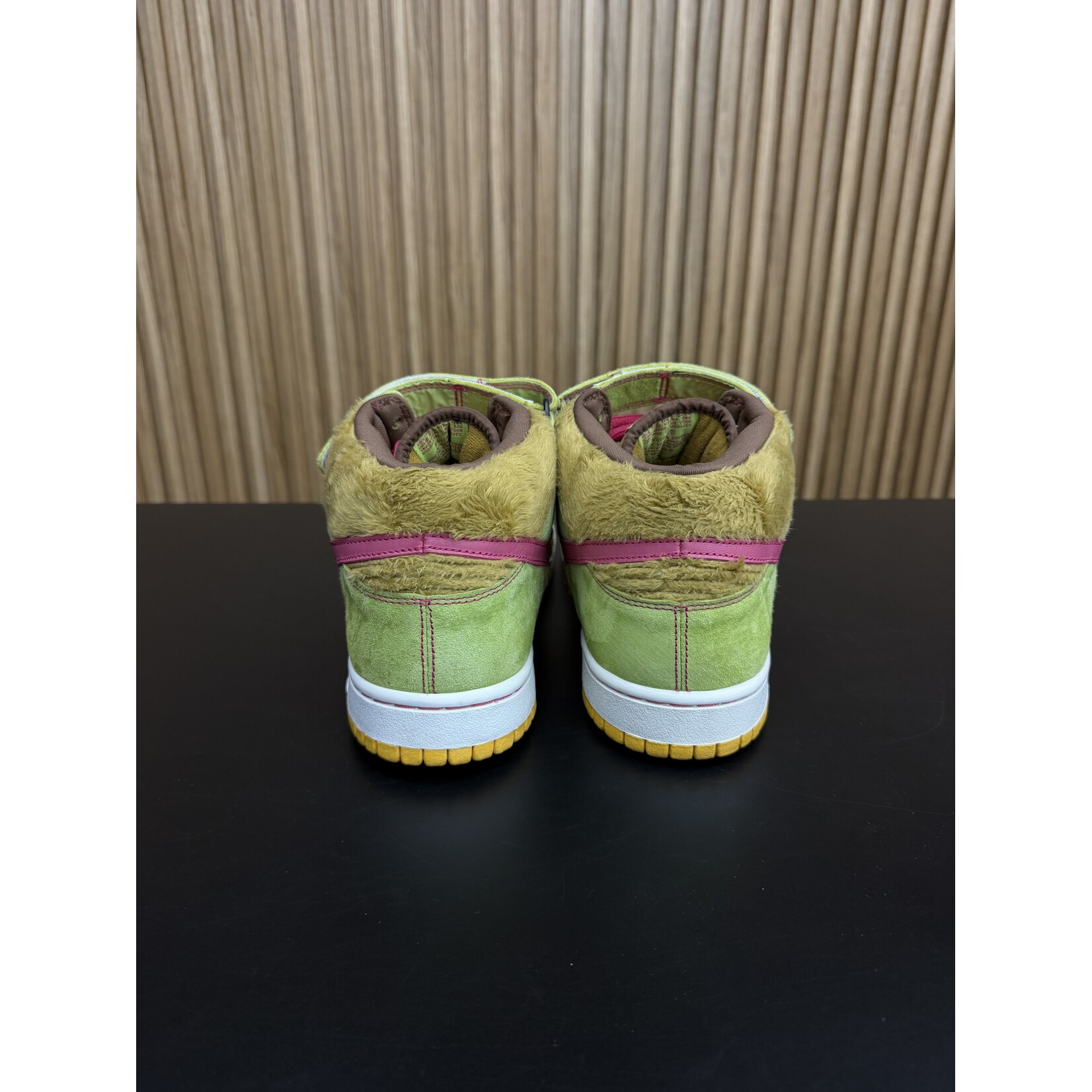 Nike Nike SB Dunk Mid Mama Bear Size 10.5, PREOWNED*