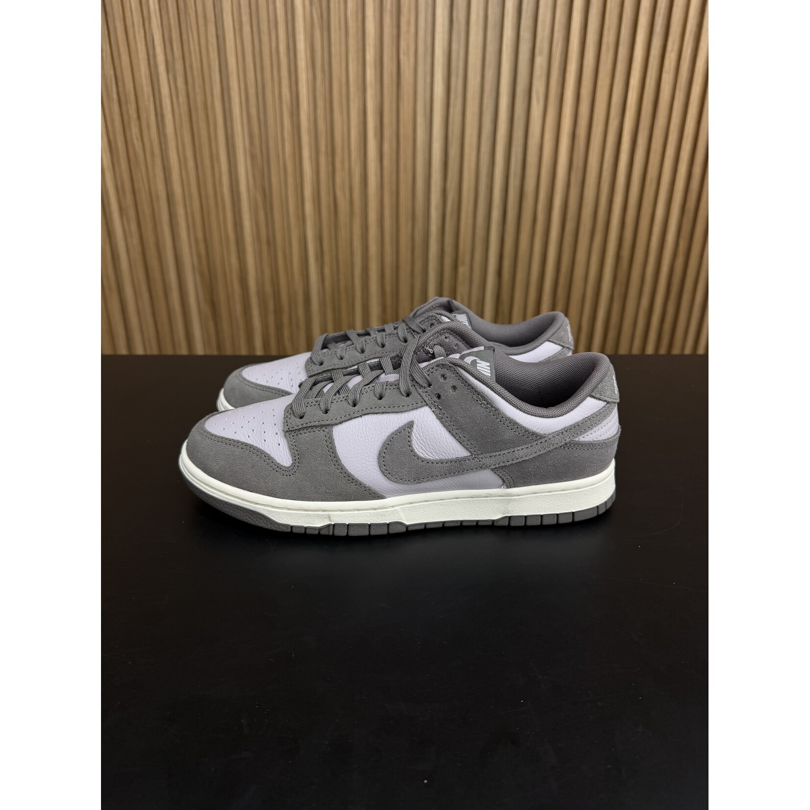 Nike Nike Dunk Low SE Platinum Violet Cave Stone Size 9, PREOWNED NO BOX