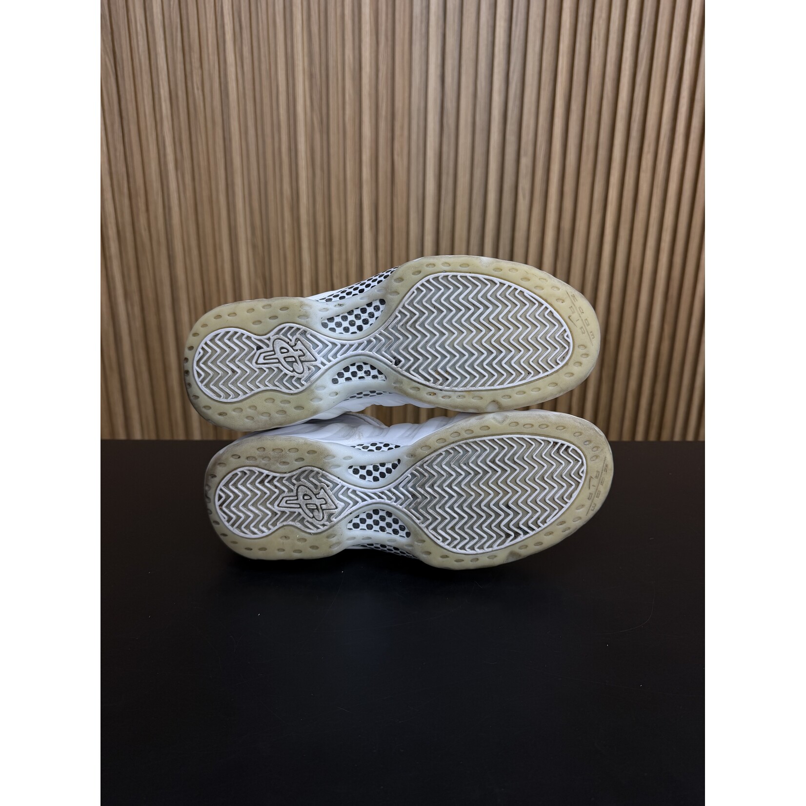Nike Nike Air Foamposite One Triple White Size 9, PREOWNED NO BOX