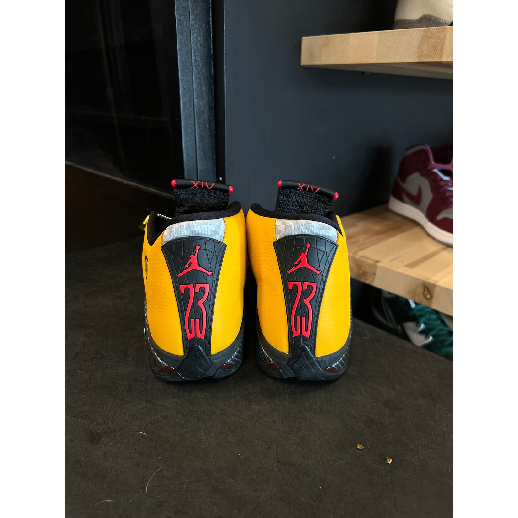 Jordan Jordan 14 Retro University Gold Size 10, PREOWNED NO BOX*