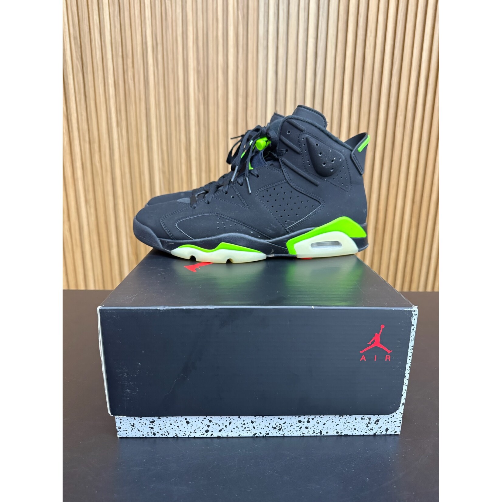 Jordan Jordan 6 Retro Electric Green Size 12, PREOWNED*