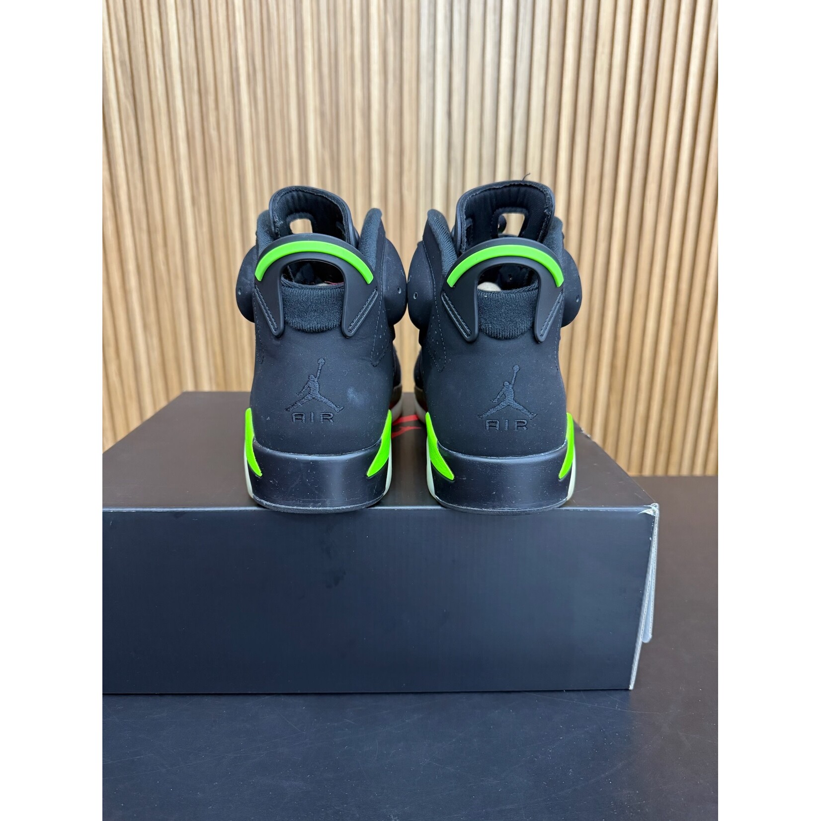 Jordan Jordan 6 Retro Electric Green Size 12, PREOWNED*