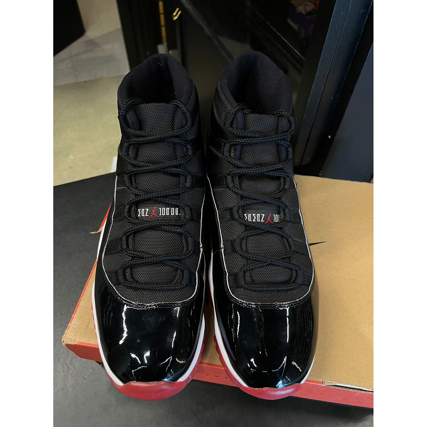 Jordan Jordan 11 Retro Playoffs Bred (2019) Size 14, PREOWNED*