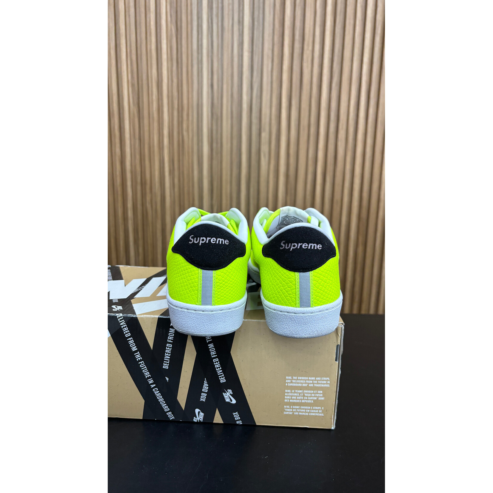 Nike Nike SB Tennis Classic Supreme Volt Size 8.5, PREOWNED