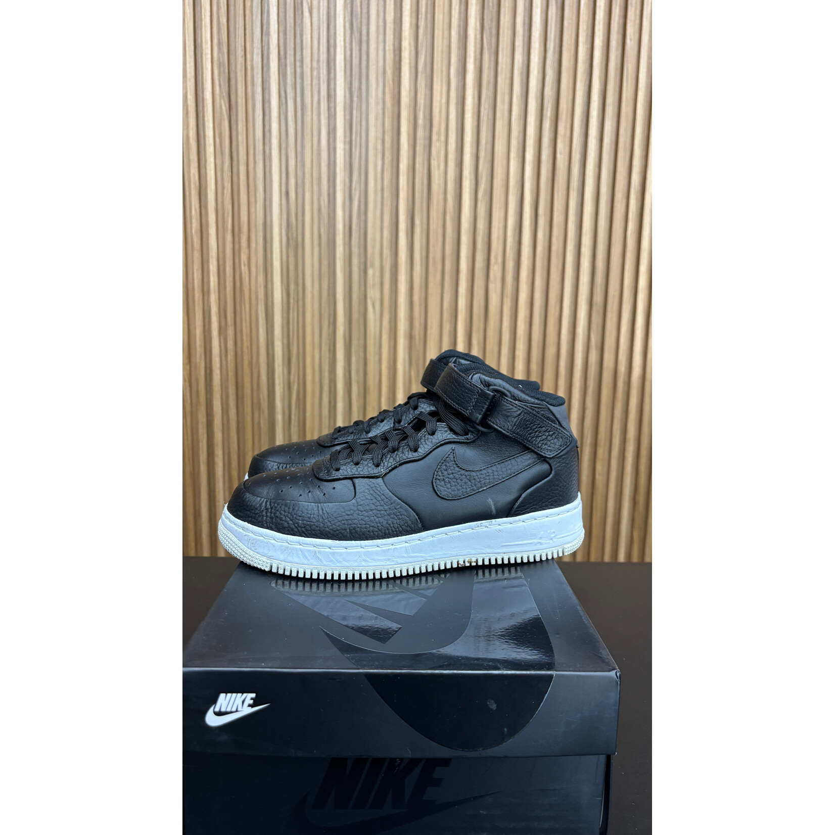 Nike Nike - Air Force 1 Mid CMFT SP 'Black' Size 8.5, PREOWNED
