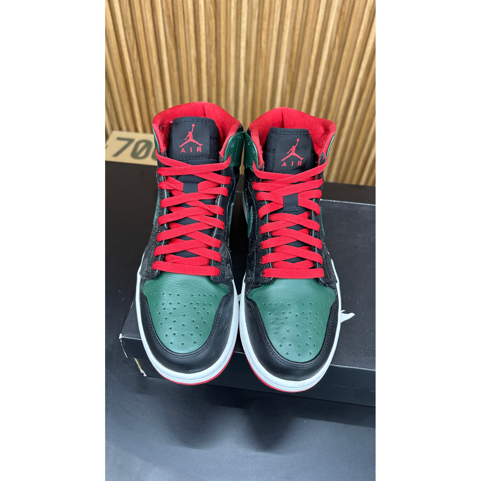 Jordan Jordan 1 Retro Green Gucci Size 8, PREOWNED