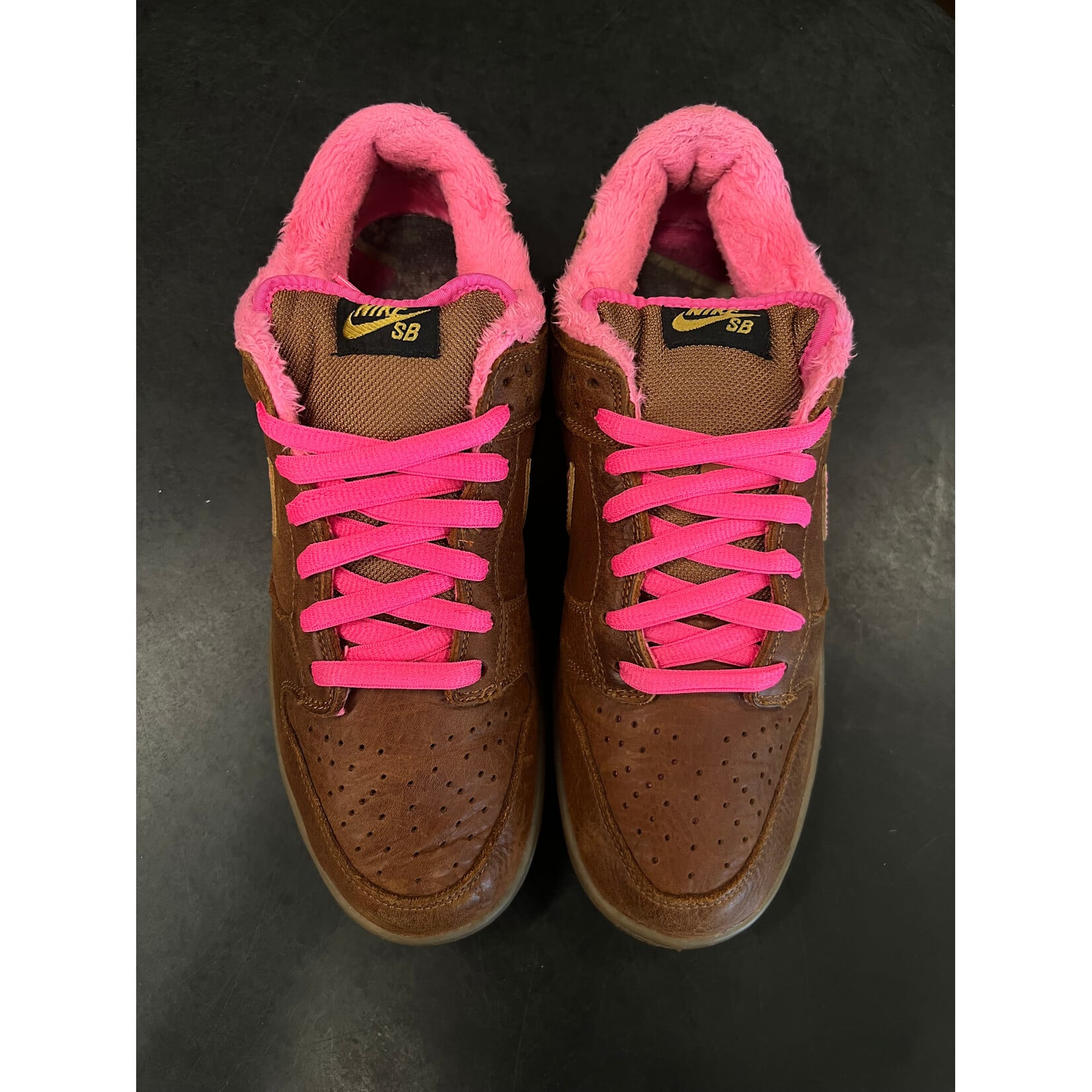Nike Nike SB Dunk Low Gibson Guitar Case Size 11.5, PREOWNED NO BOX