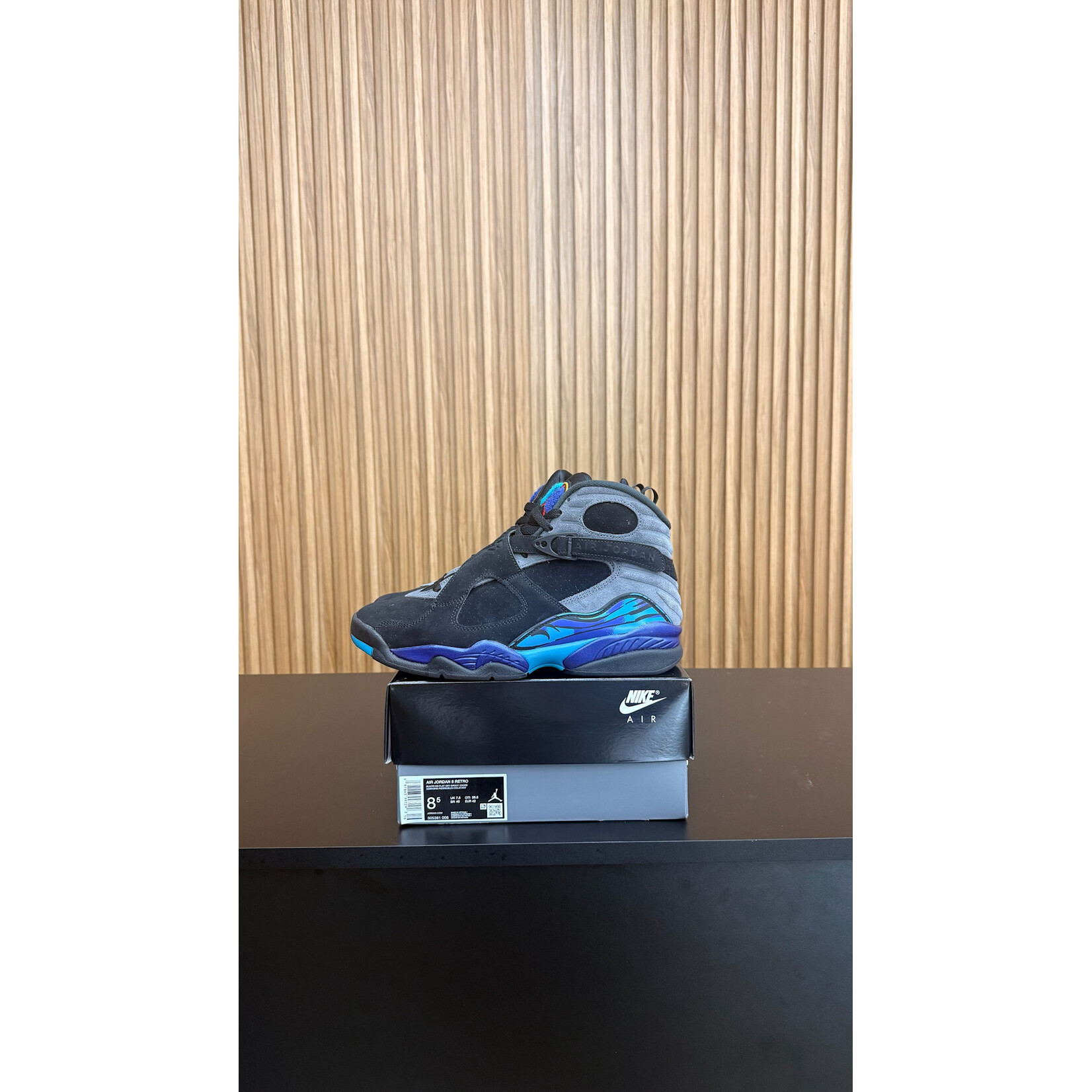 Jordan Jordan 8 Retro Aqua (2025) Size 8.5, PREOWNED*