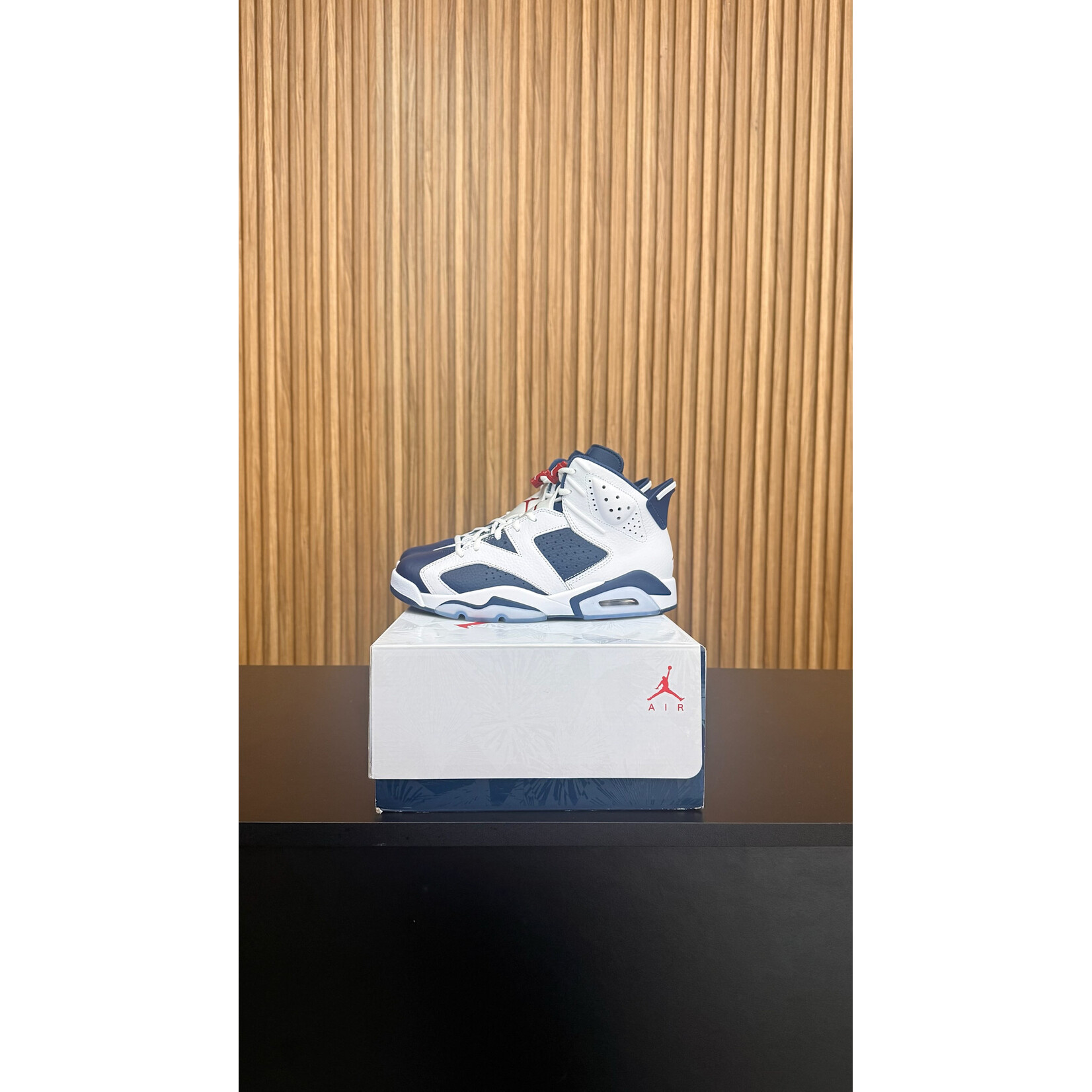 Jordan Jordan 6 Retro Olympic (2024) Size 8.5, PREOWNED*