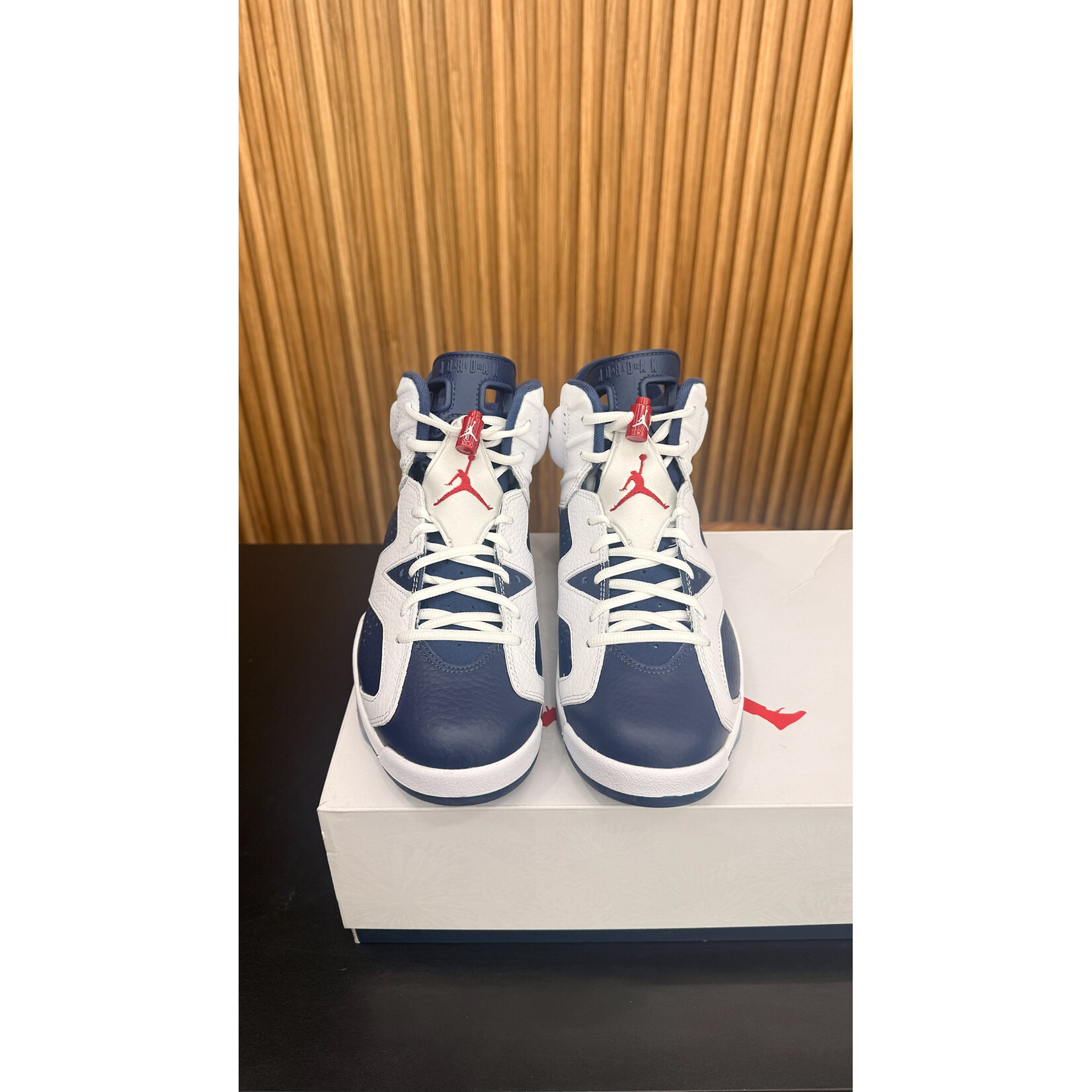 Jordan Jordan 6 Retro Olympic (2024) Size 8.5, PREOWNED*