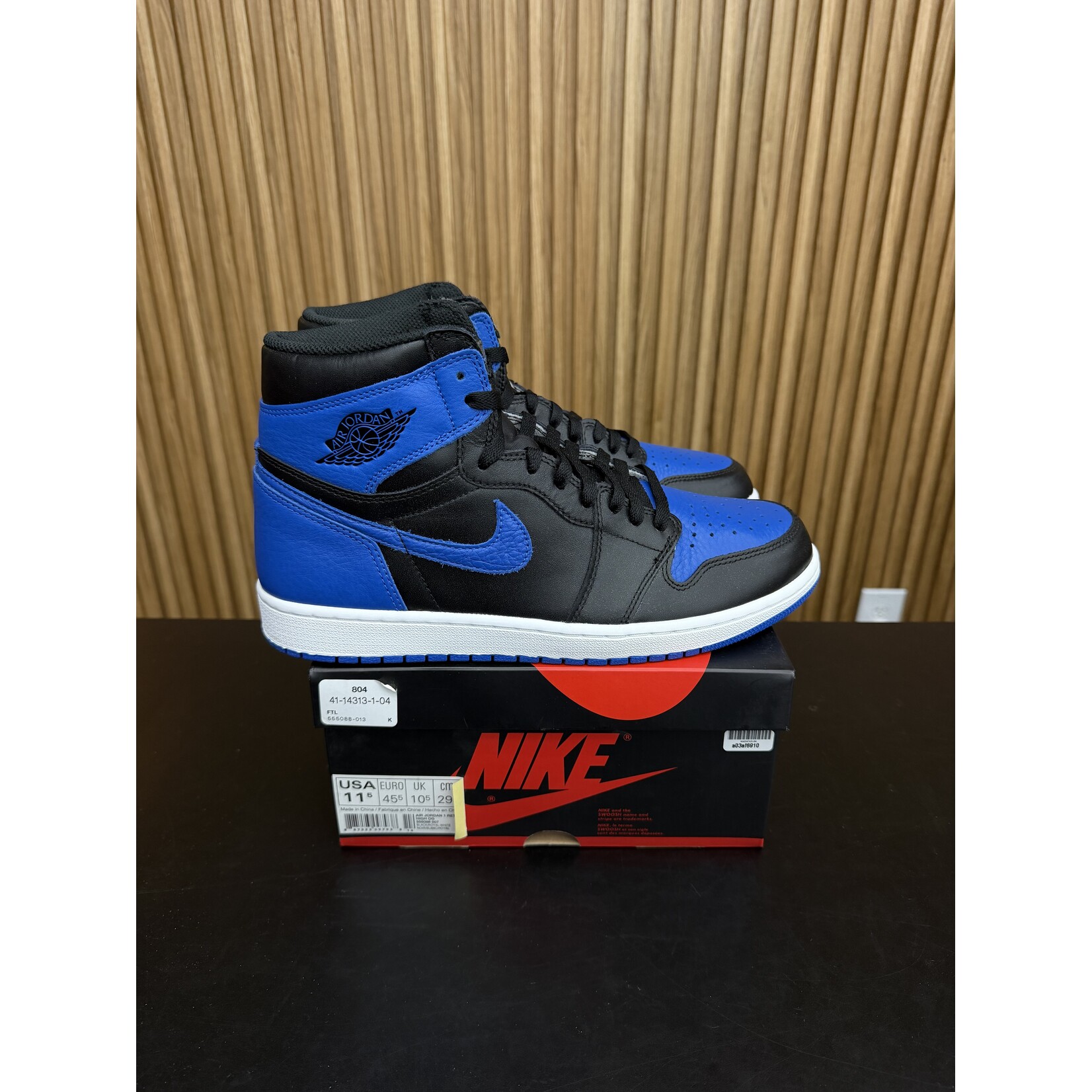 Jordan Jordan 1 Retro Royal (2017) Size 11.5, PREOWNED PASS AS DS TRIED ON