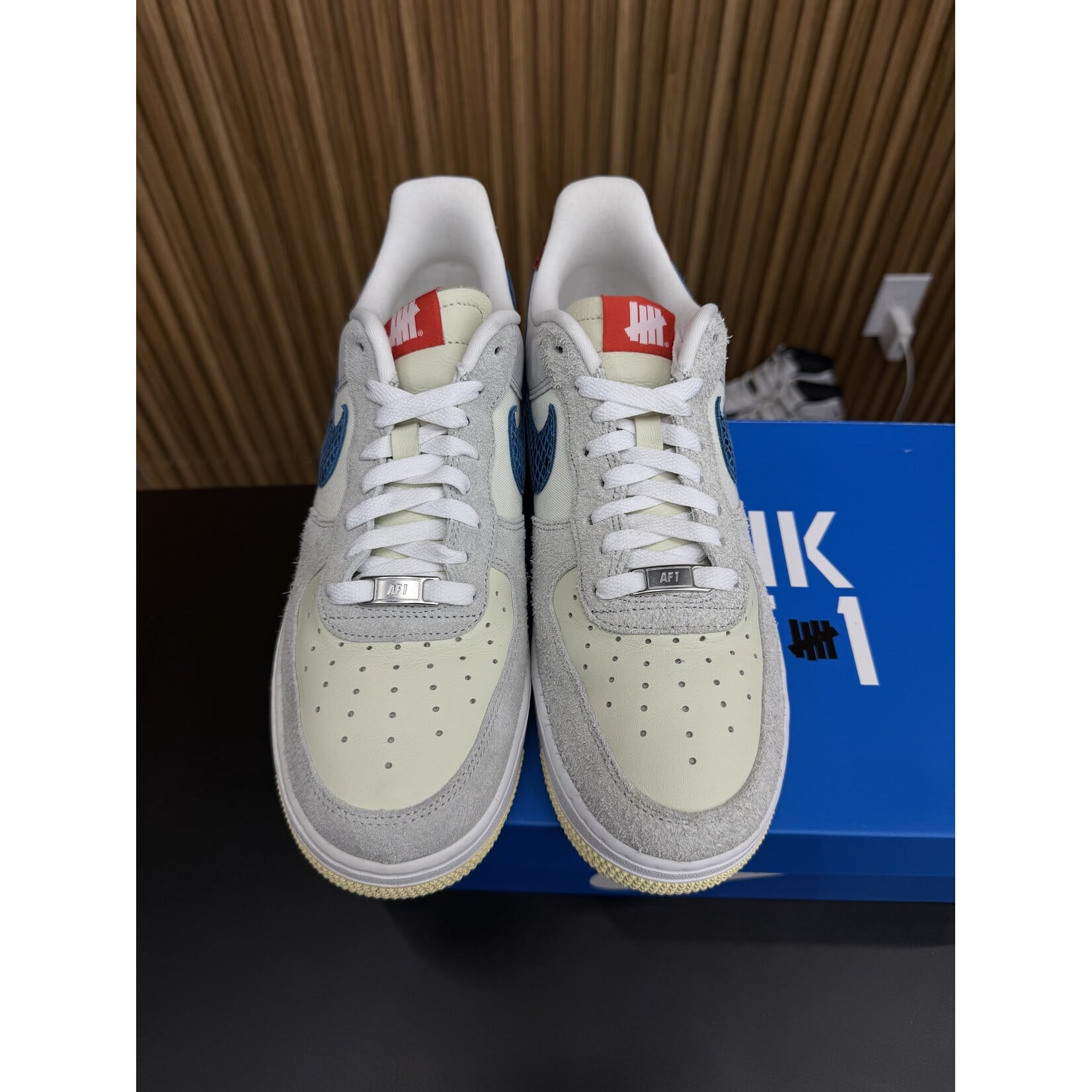 Nike Nike Air Force 1 Low SP Undefeated 5 On It Dunk vs. AF1 Size 10, PREOWNED