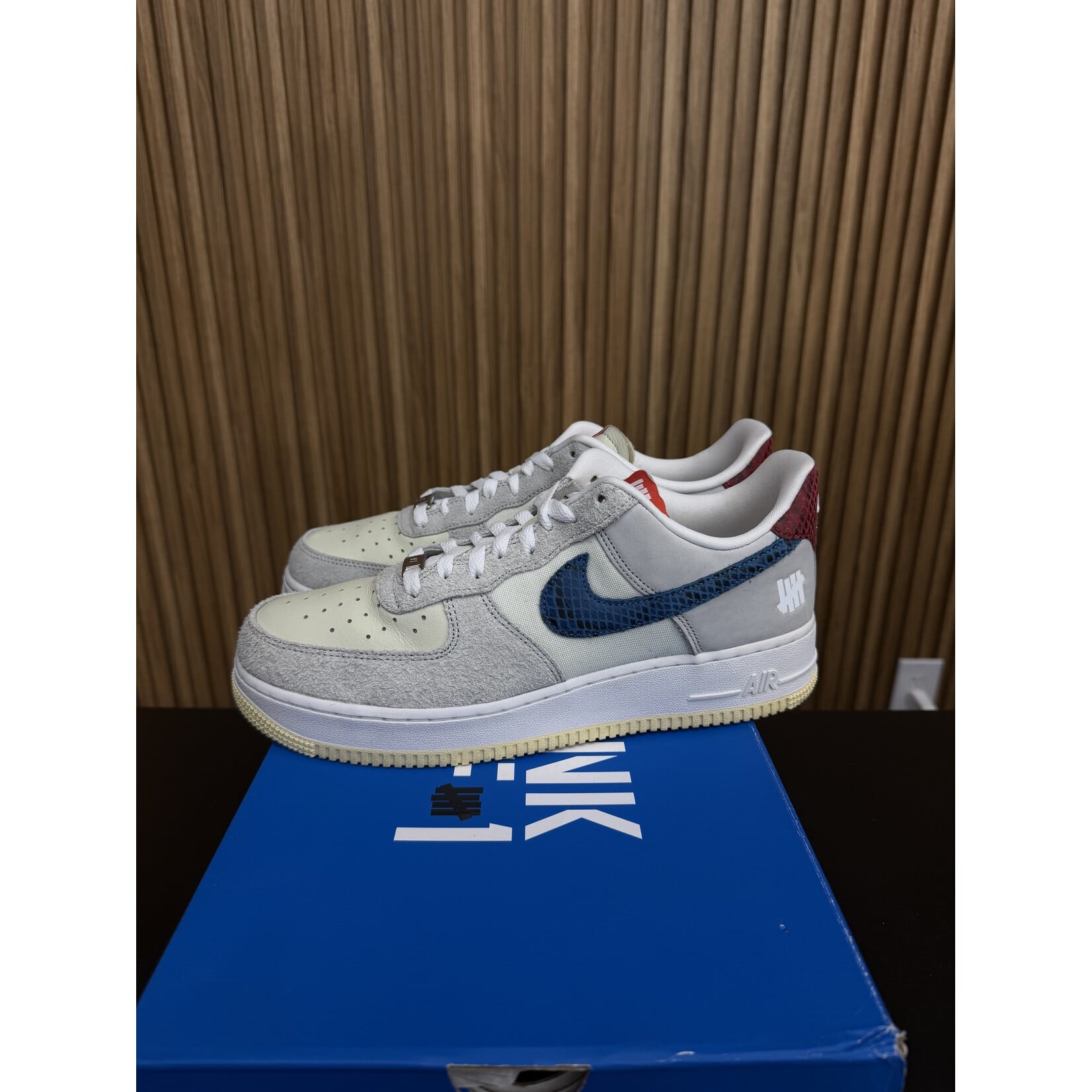 Nike Nike Air Force 1 Low SP Undefeated 5 On It Dunk vs. AF1 Size 10, PREOWNED