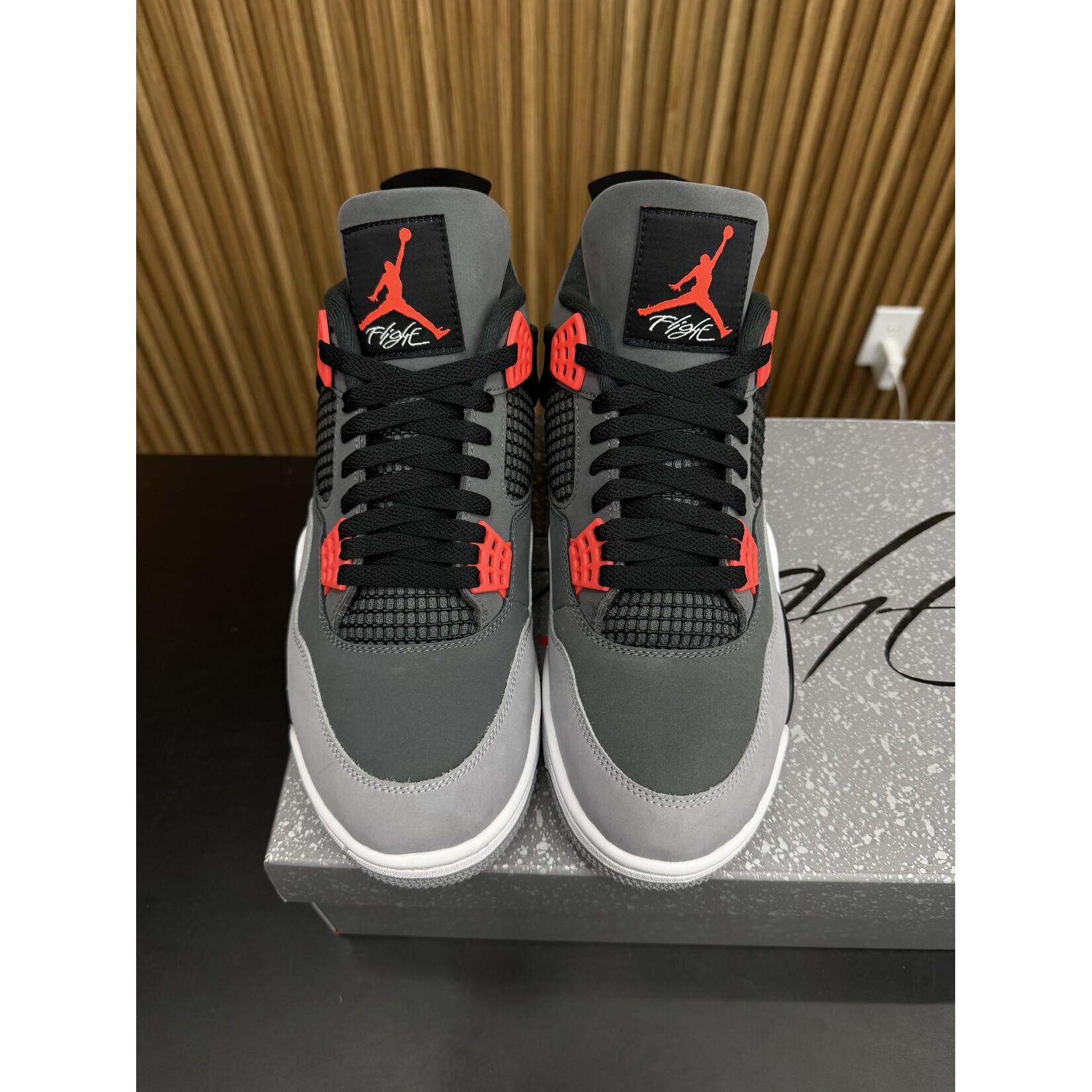 Jordan Jordan 4 Retro Infrared Size 11.5, PREOWNED
