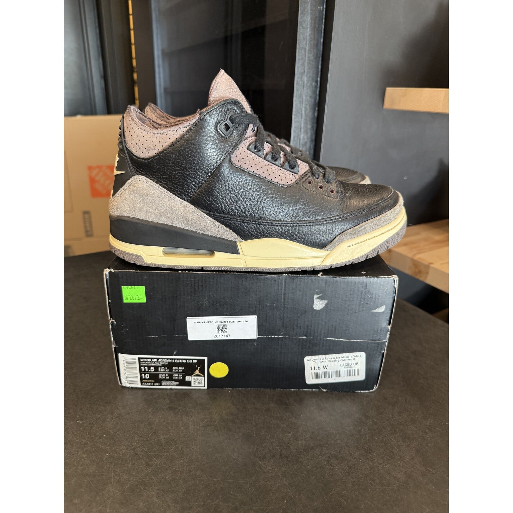 Jordan Jordan 3 Retro OG SP A Ma Maniére While You Were Sleeping (Women's) Size 11.5W, PREOWNED DAMAGED LID