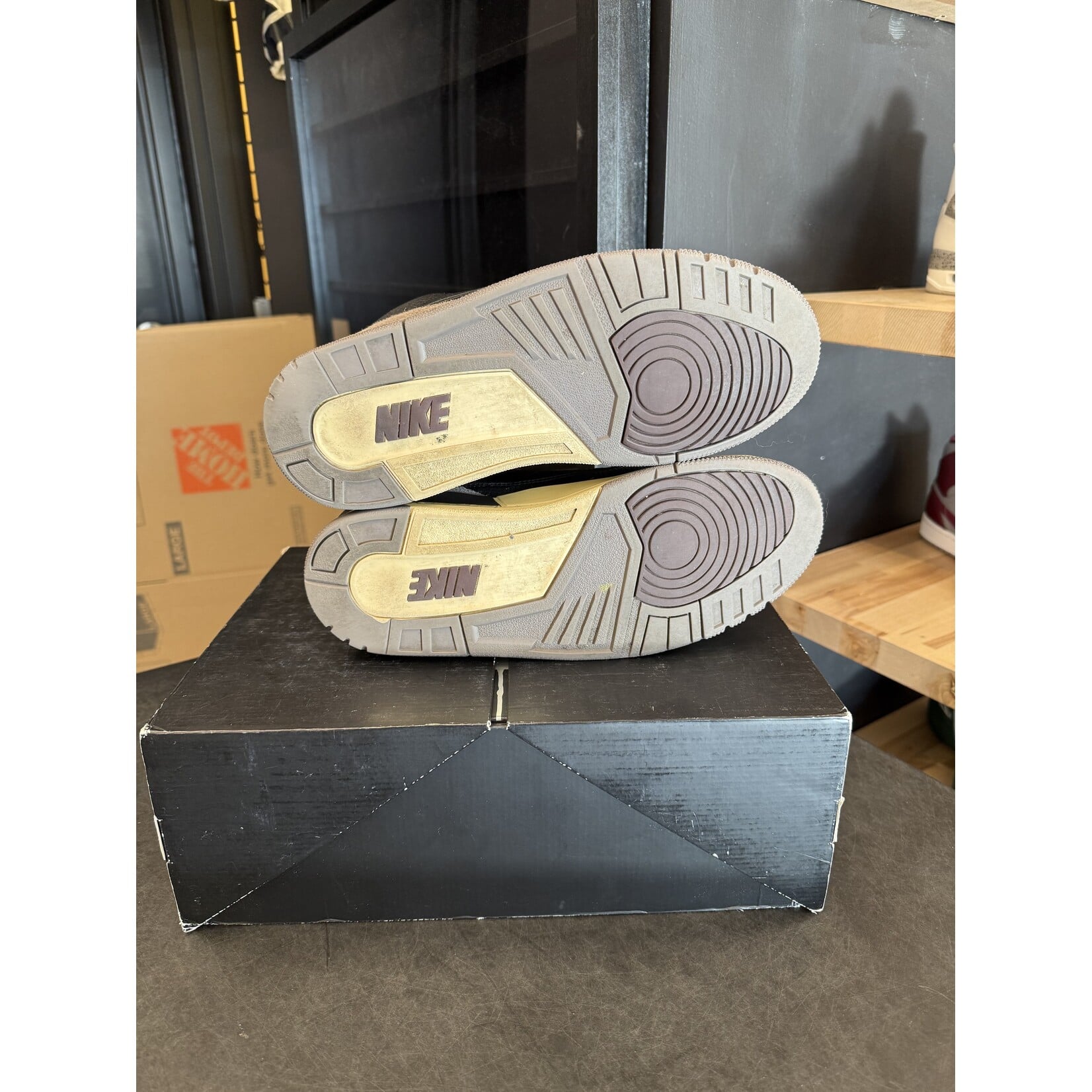 Jordan Jordan 3 Retro OG SP A Ma Maniére While You Were Sleeping (Women's) Size 11.5W, PREOWNED DAMAGED LID