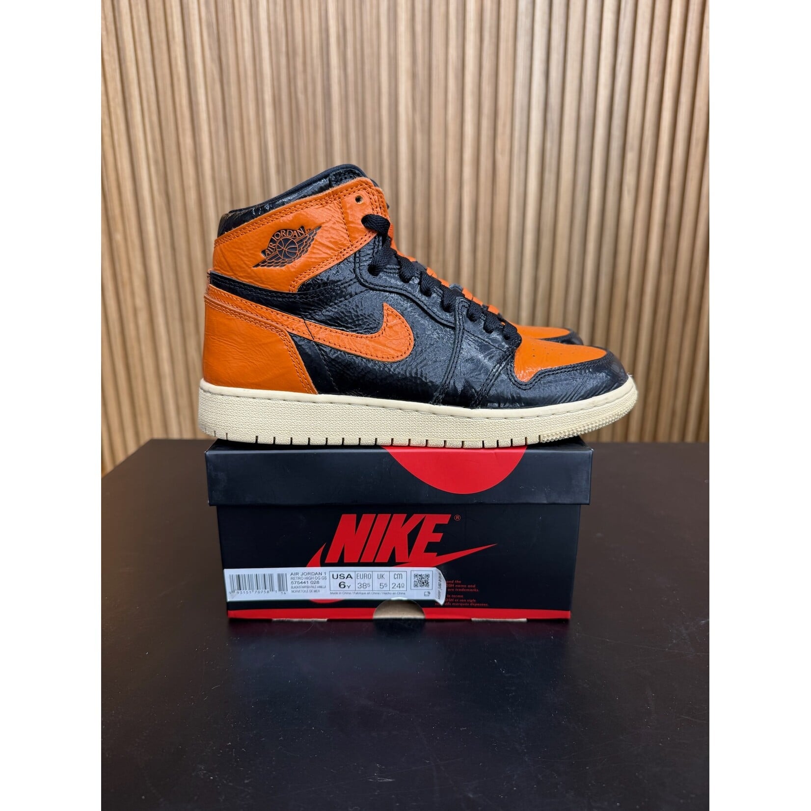 Jordan Jordan 1 Retro High Shattered Backboard 3.0 (GS) Size 6, PREOWNED*