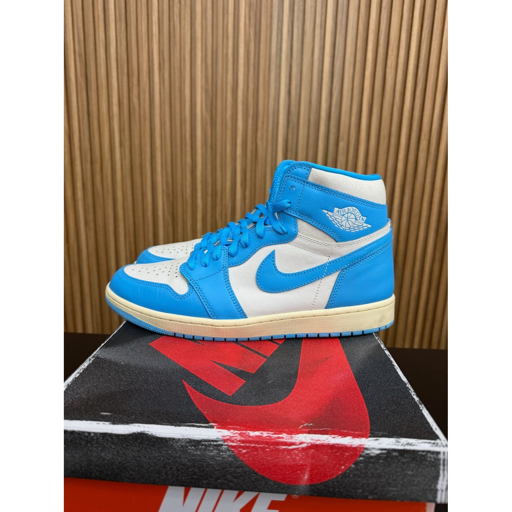 Jordan Jordan 1 Retro High OG UNC Reimagined Size 12, PREOWNED*