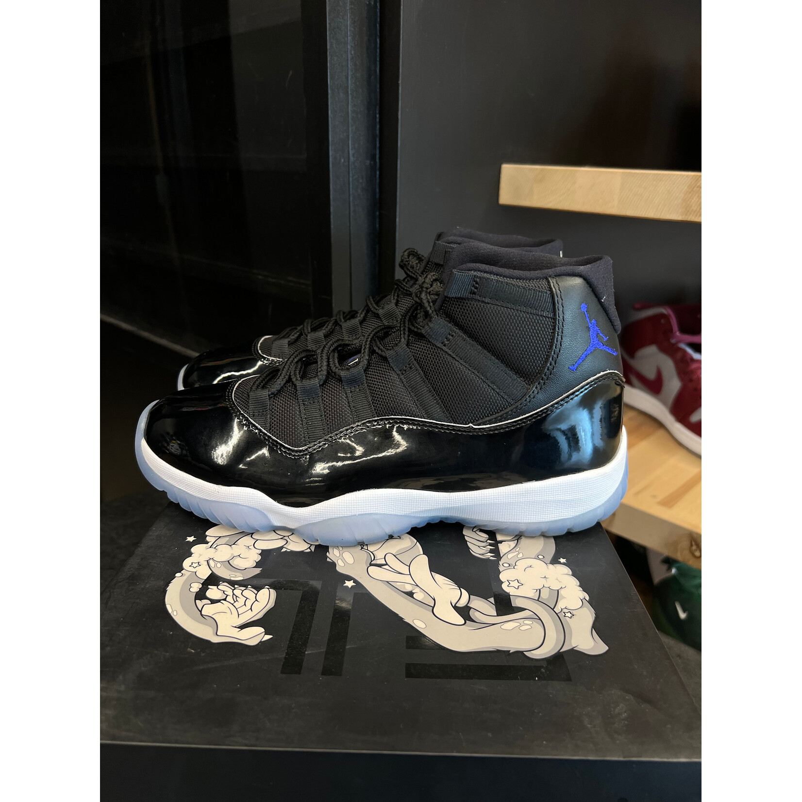 Jordan Jordan 11 Retro Space Jam (2016) Size 8, PREOWNED