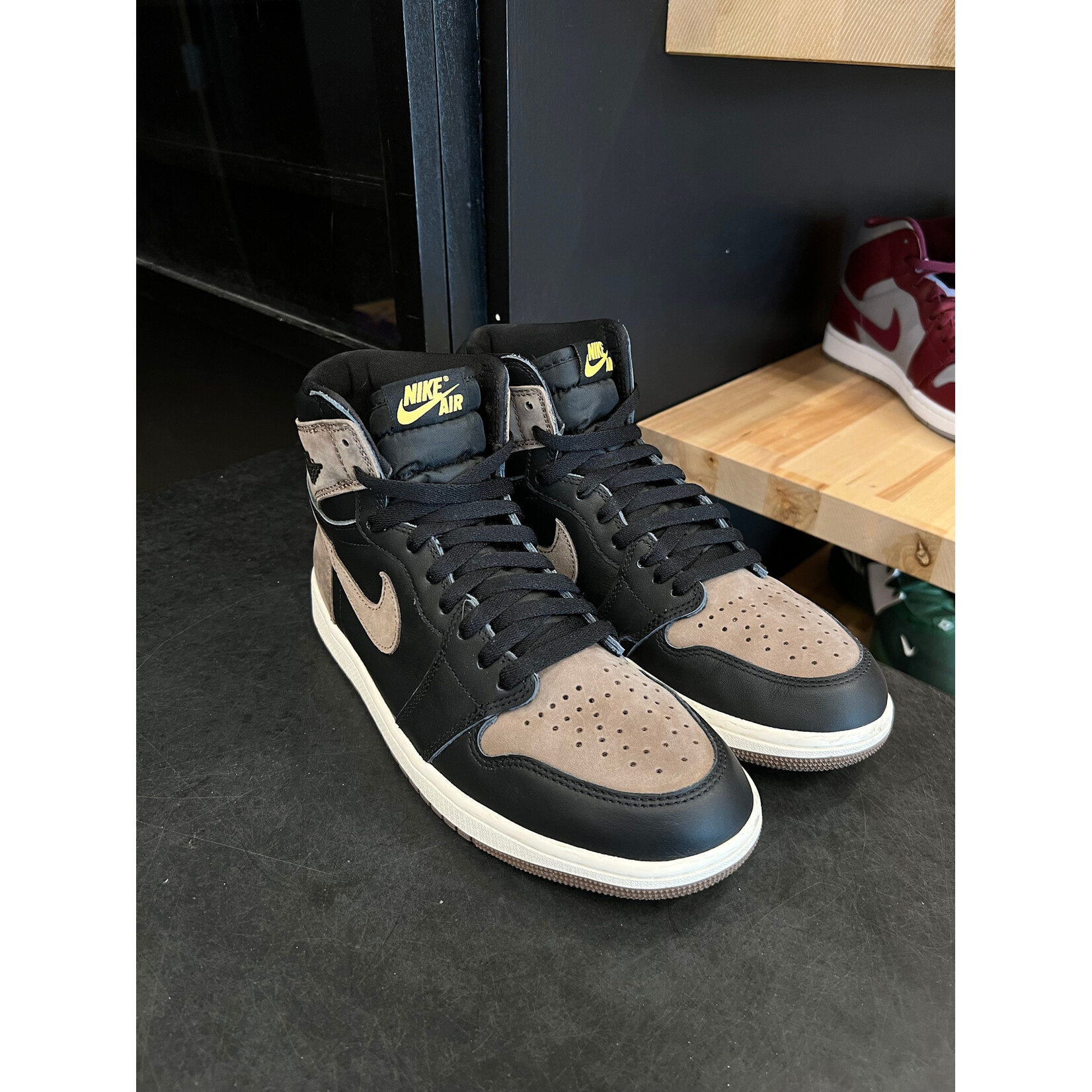 Jordan Jordan 1 Retro High OG Palomino Size 8.5, PREOWNED