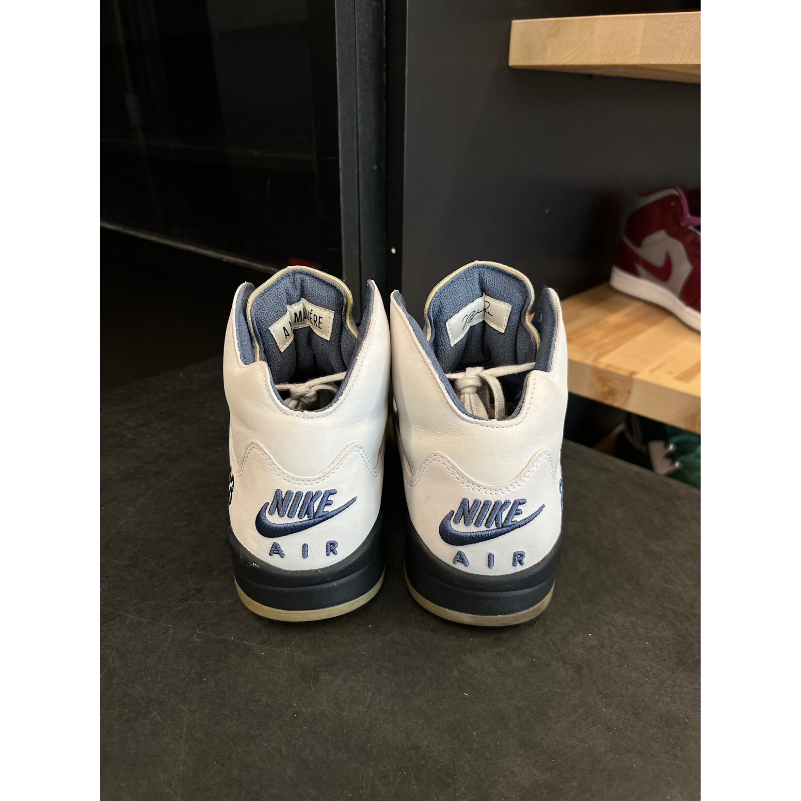 Jordan Jordan 5 Retro A Ma Maniére Dawn (Women's) Size 8.5, PREOWNED