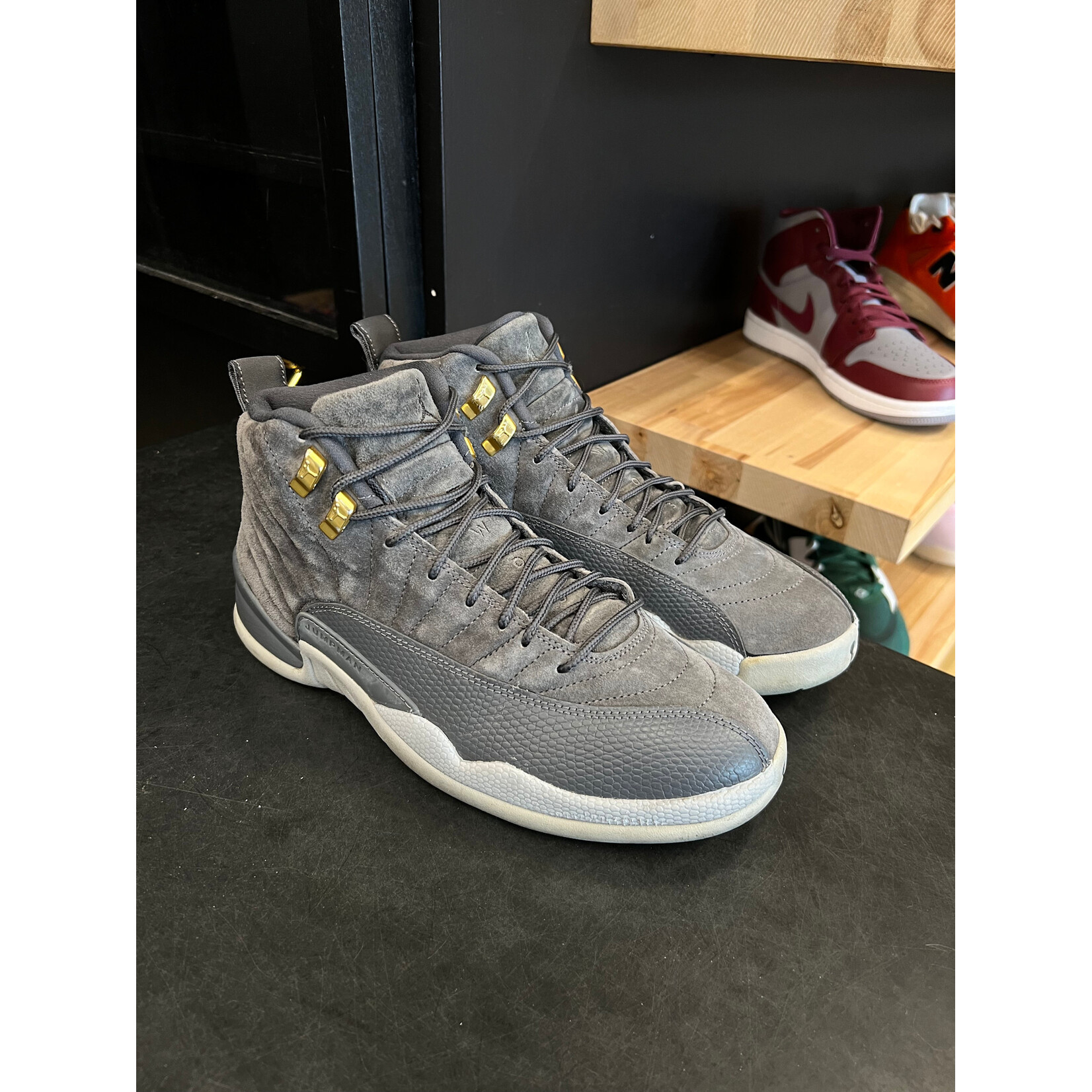 Jordan Jordan 12 Retro Dark Grey Size 8.5, PREOWNED