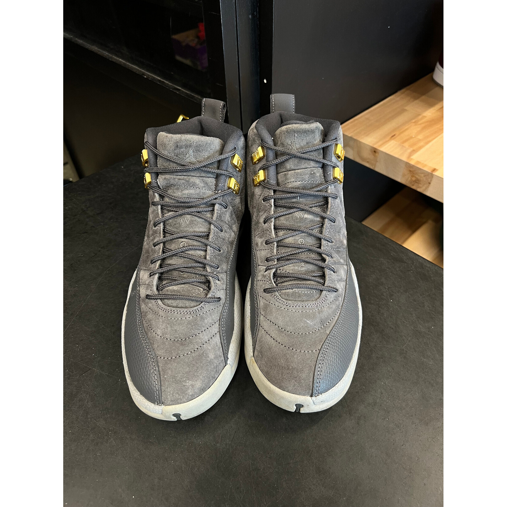 Jordan Jordan 12 Retro Dark Grey Size 8.5, PREOWNED
