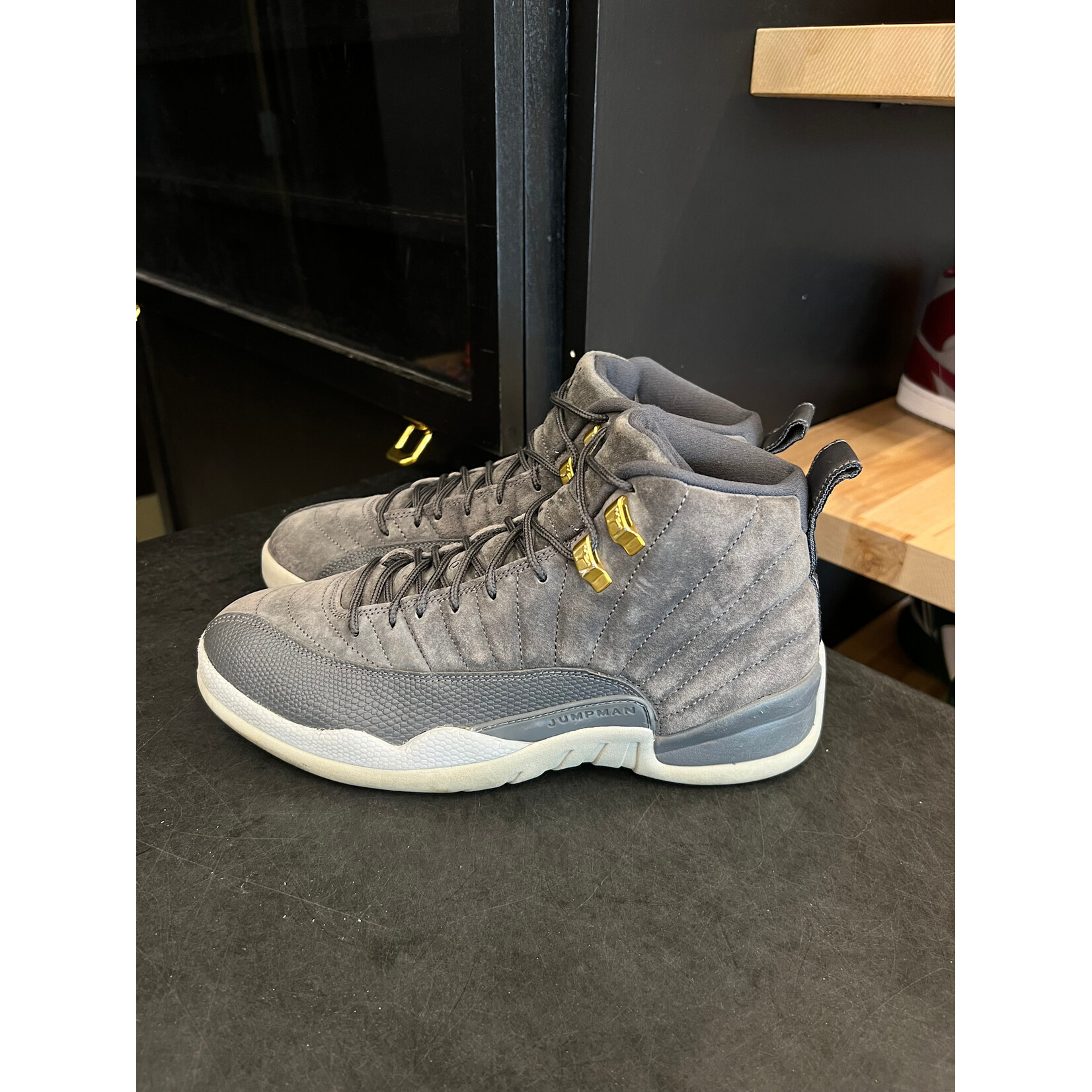 Jordan Jordan 12 Retro Dark Grey Size 8.5, PREOWNED