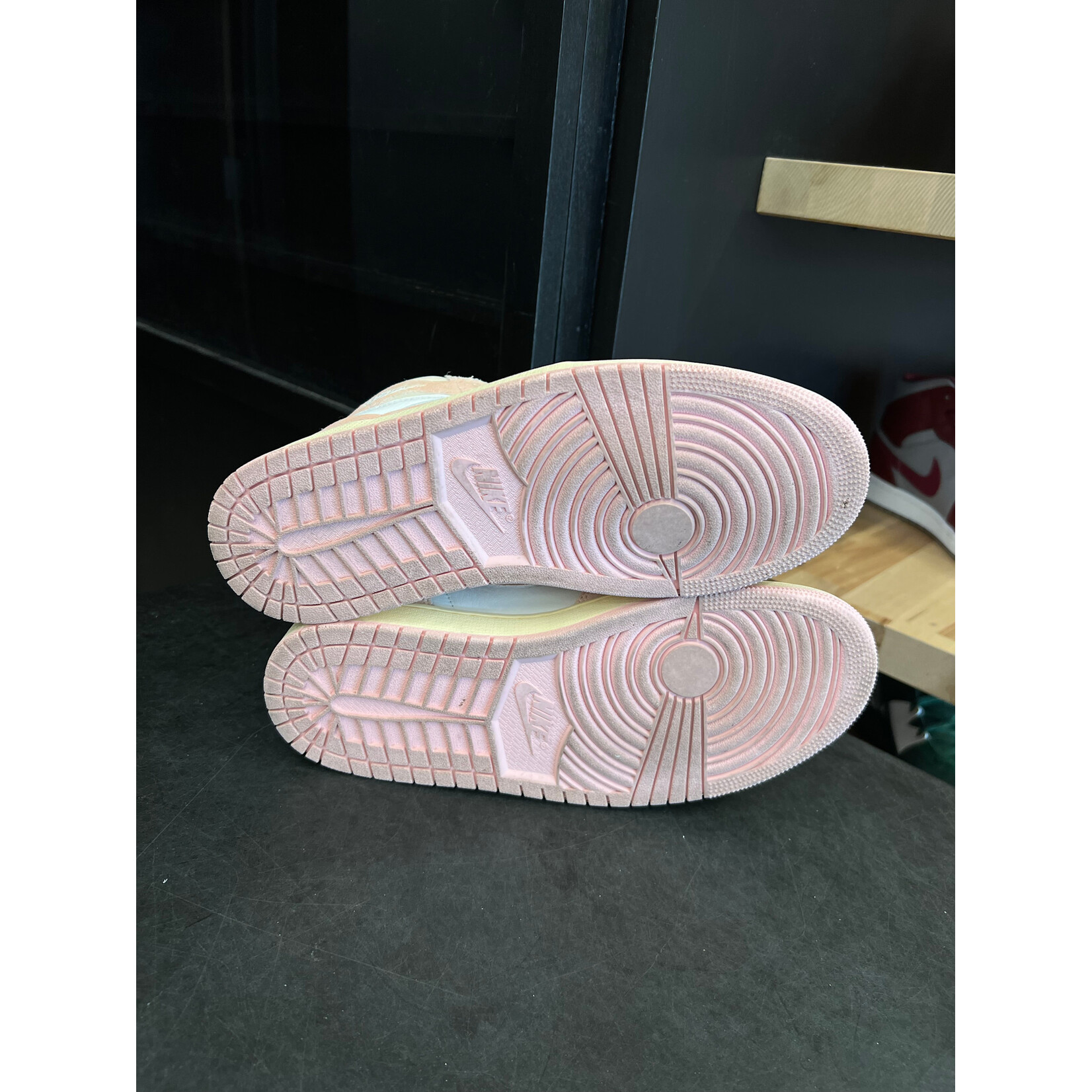 Jordan Jordan 1 Retro High OG Washed Pink (Women's) Size 8.5, PREOWNED