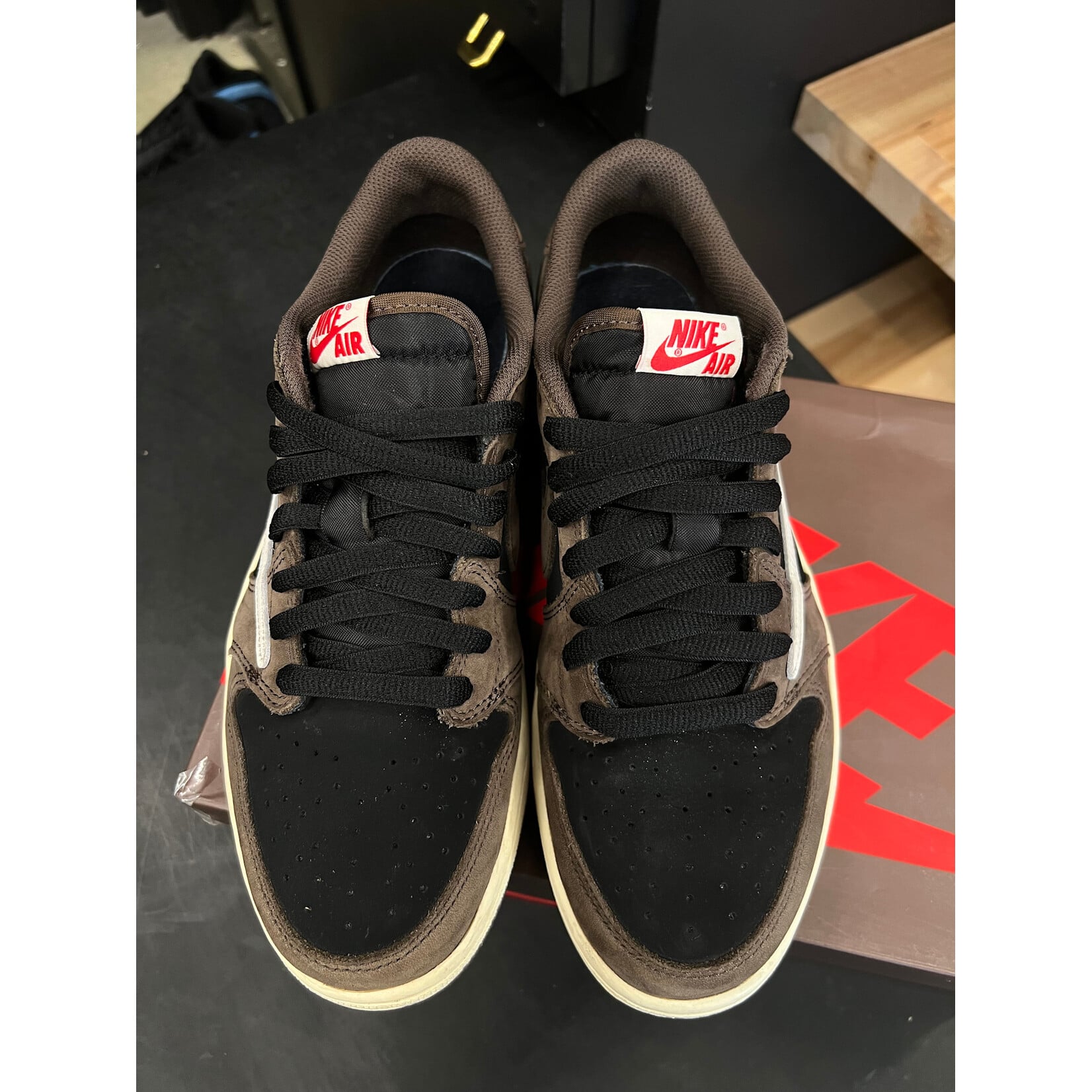 Jordan Jordan 1 Retro Low OG SP Travis Scott Mocha Size 9, PREOWNED*