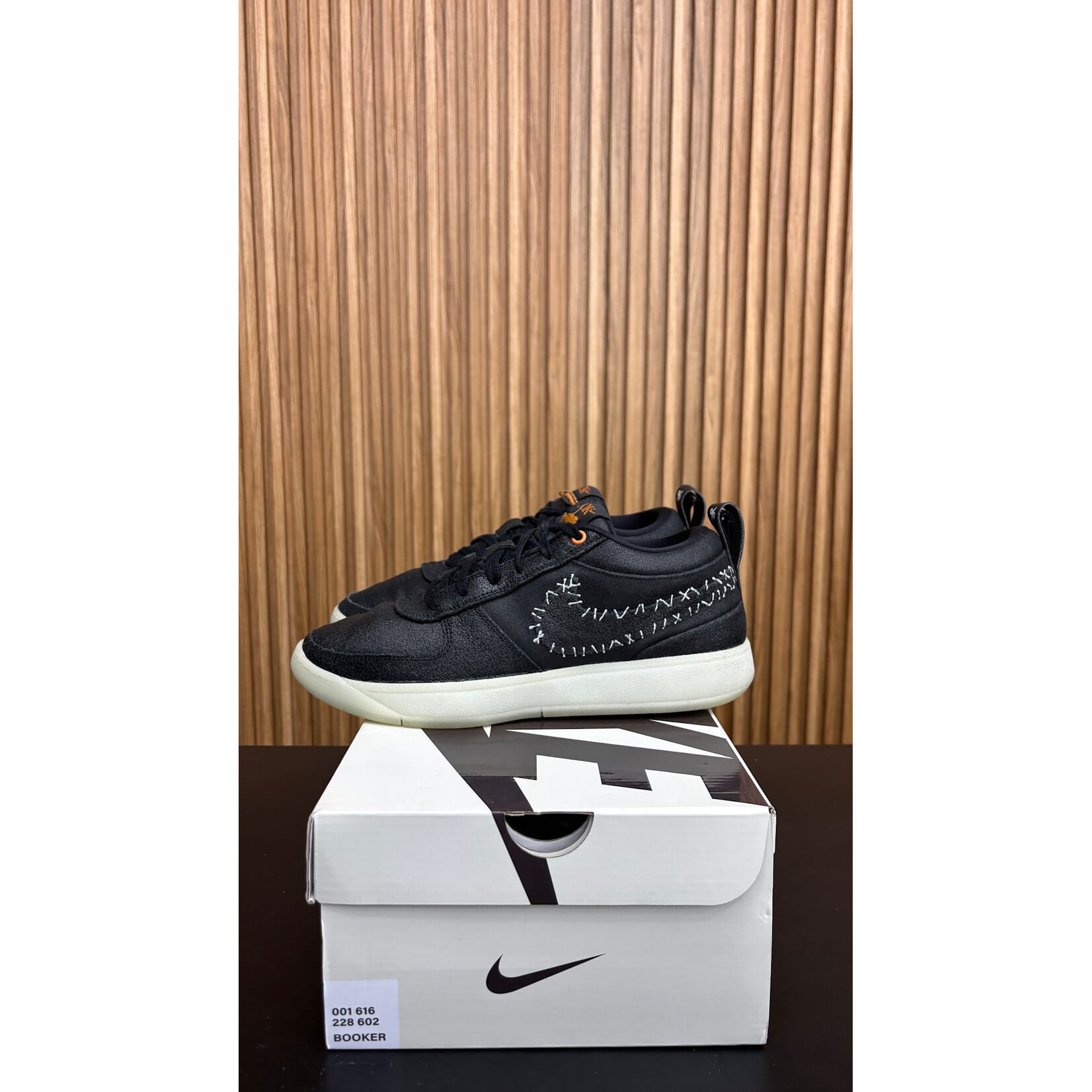 Nike Nike Book 1 Halloween Size 9, PREOWNED