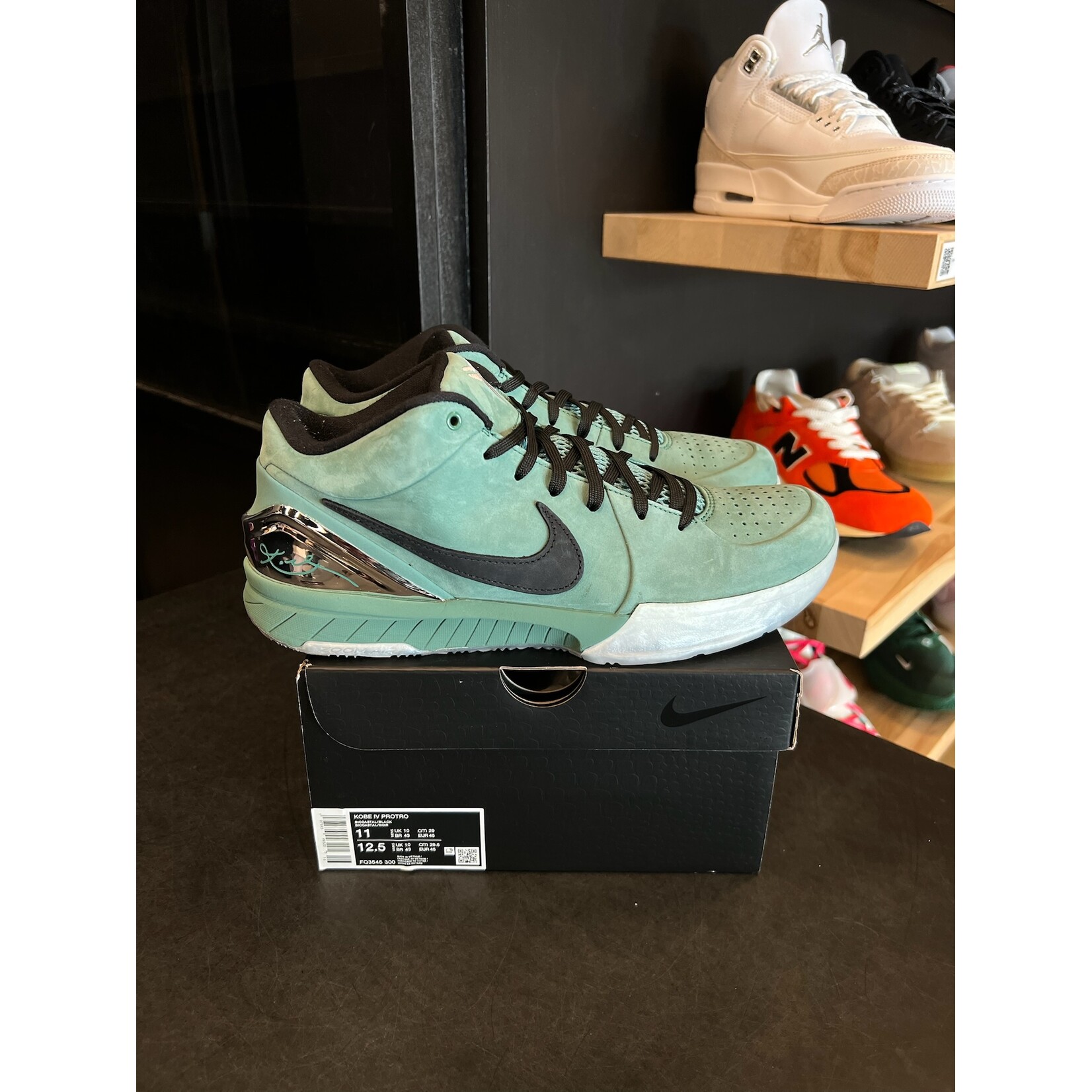 Nike Nike Kobe 4 Protro Girl Dad Size 11, PREOWNED*