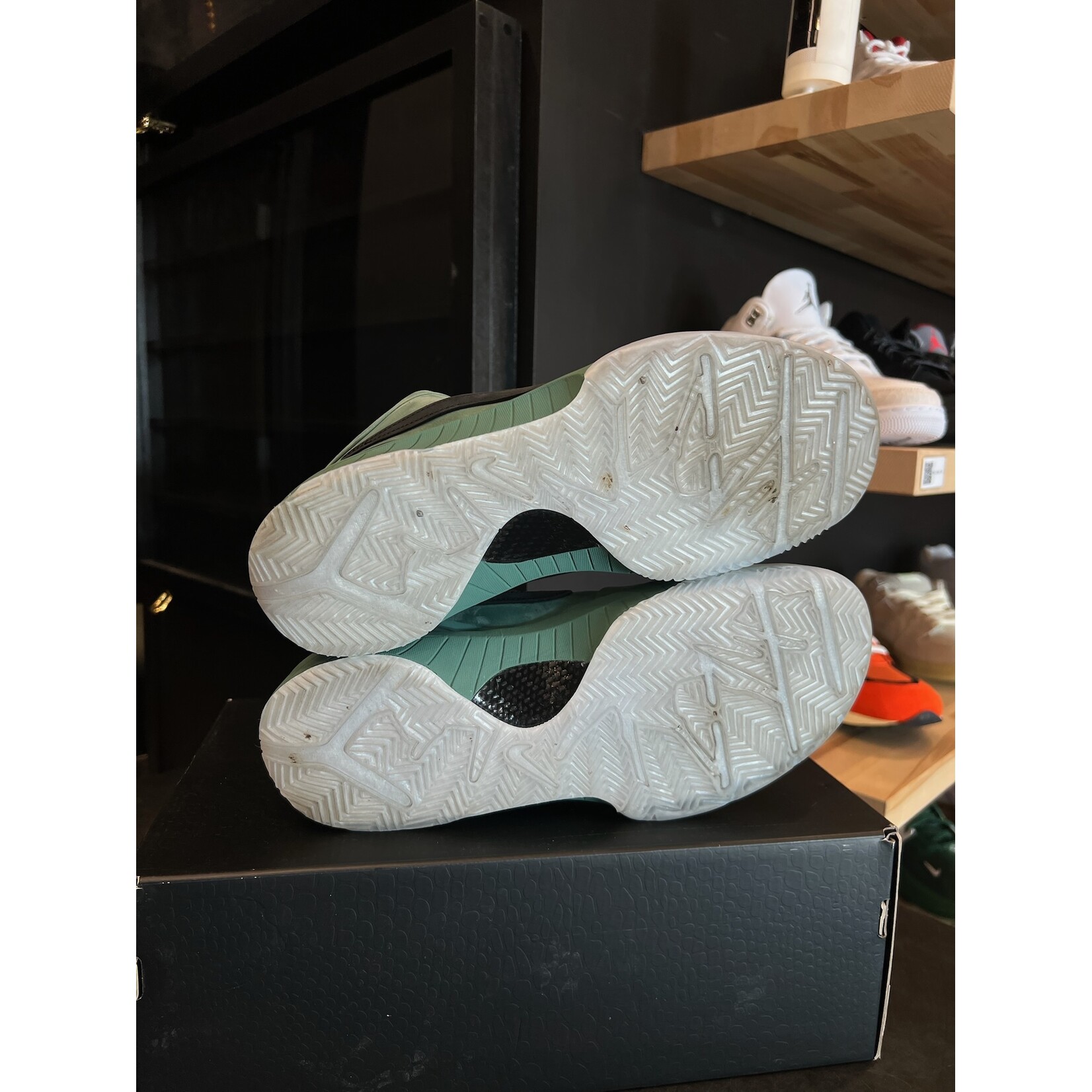Nike Nike Kobe 4 Protro Girl Dad Size 11, PREOWNED*
