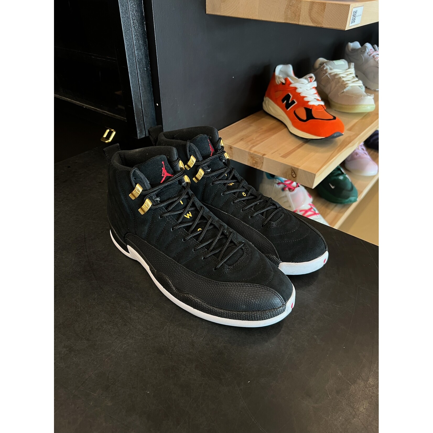 Jordan Jordan 12 Retro Reverse Taxi Size 11.5, PREOWNED*