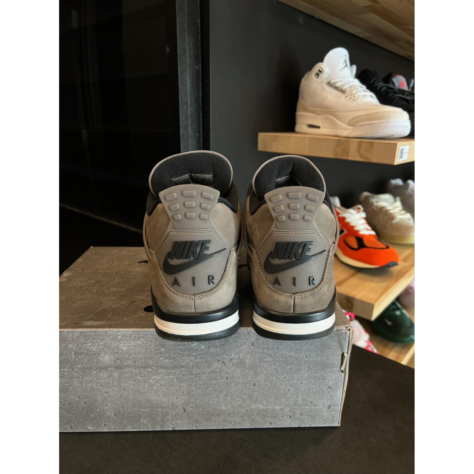 Jordan Jordan 4 Retro Cave Stone Size 11, PREOWNED*