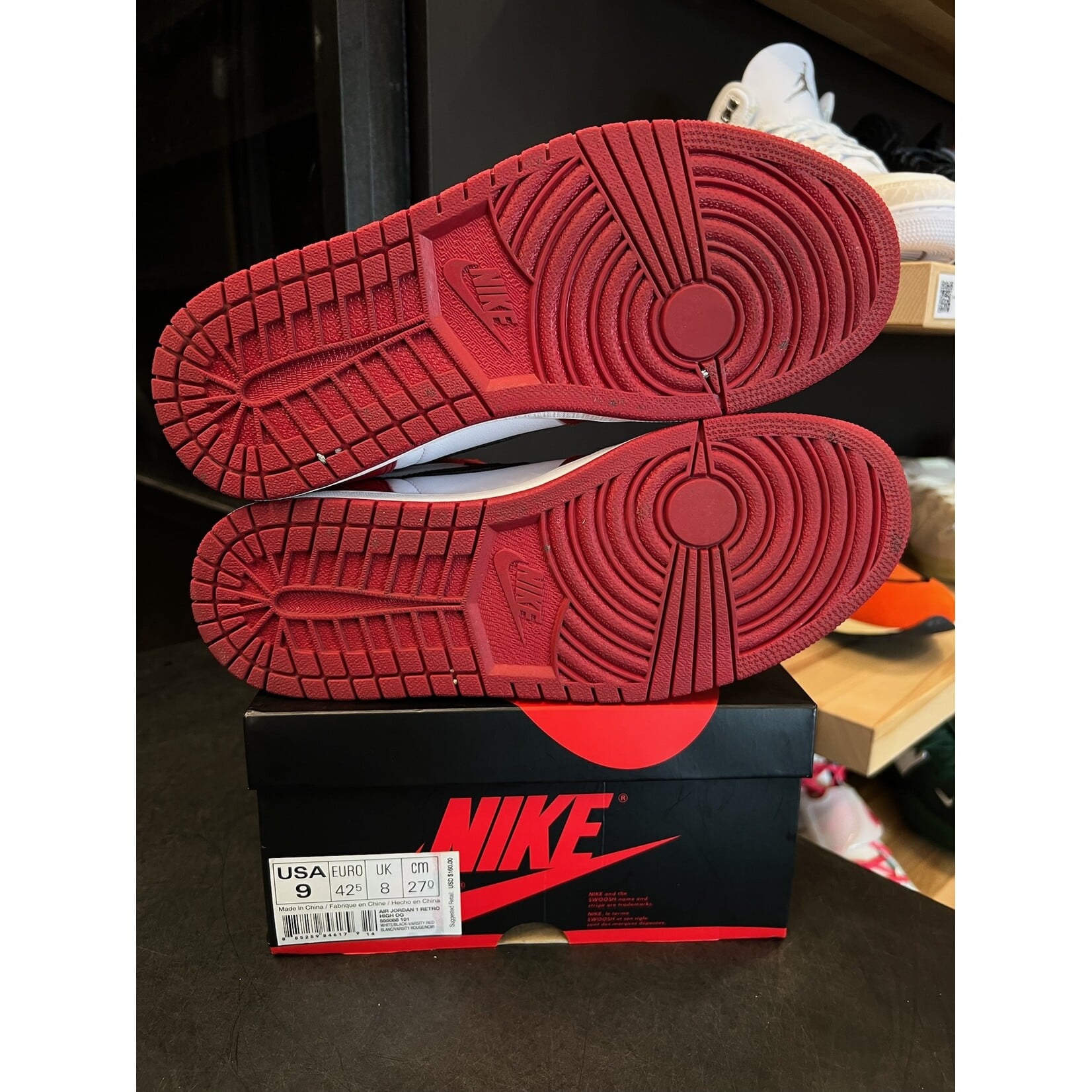 Jordan Jordan 1 Retro Chicago (2015) Size 9, PREOWNED*