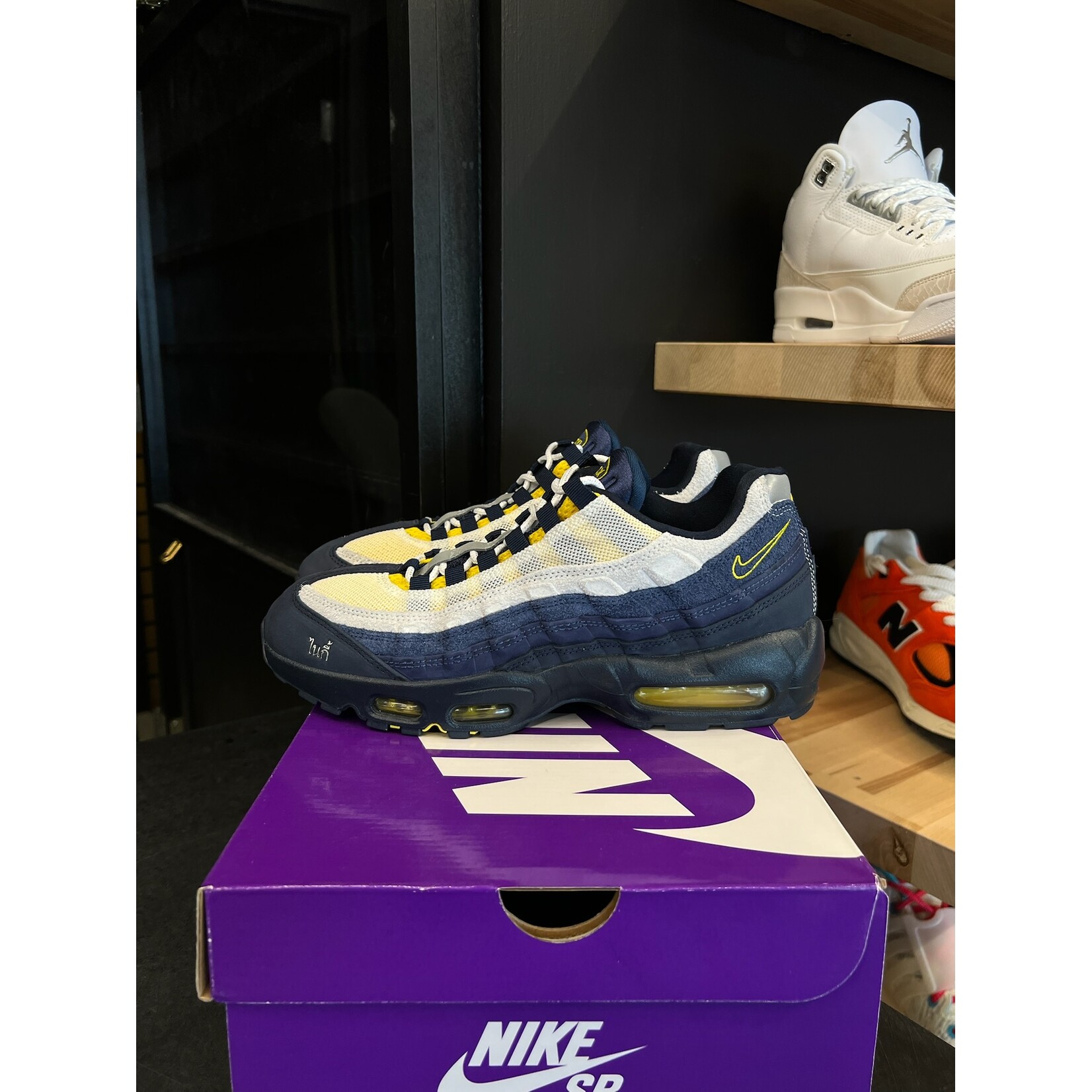 Nike Nike Air Max 95 SB Eric Koston Obsidian Speed Yellow Size 9.5, PREOWNED*