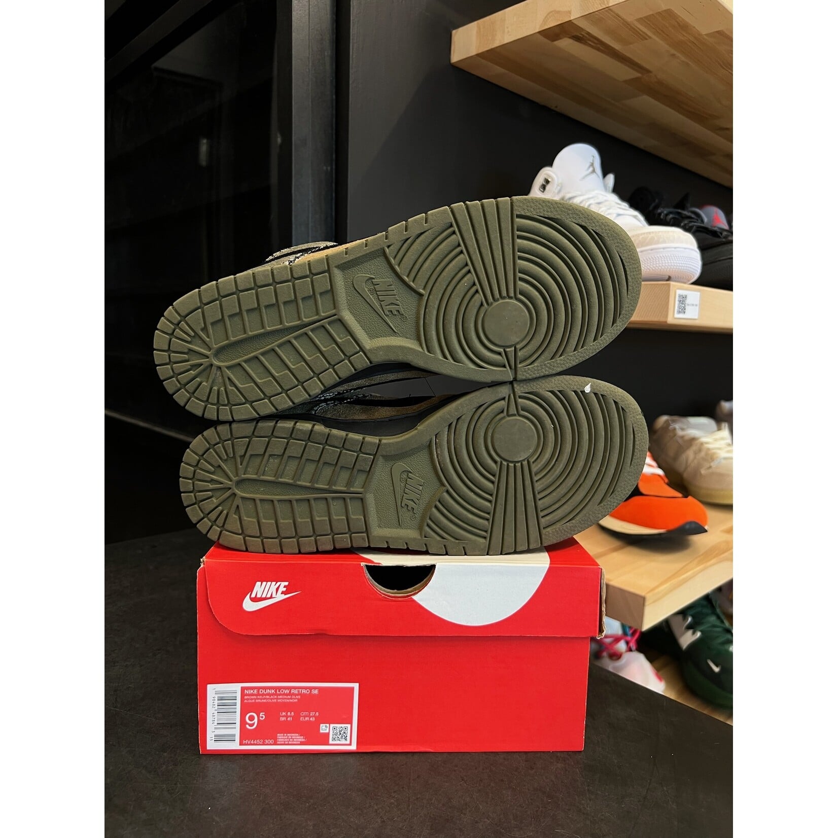 Nike Nike Dunk Low Retro Camo Olive Size 9.5, PREOWNED*