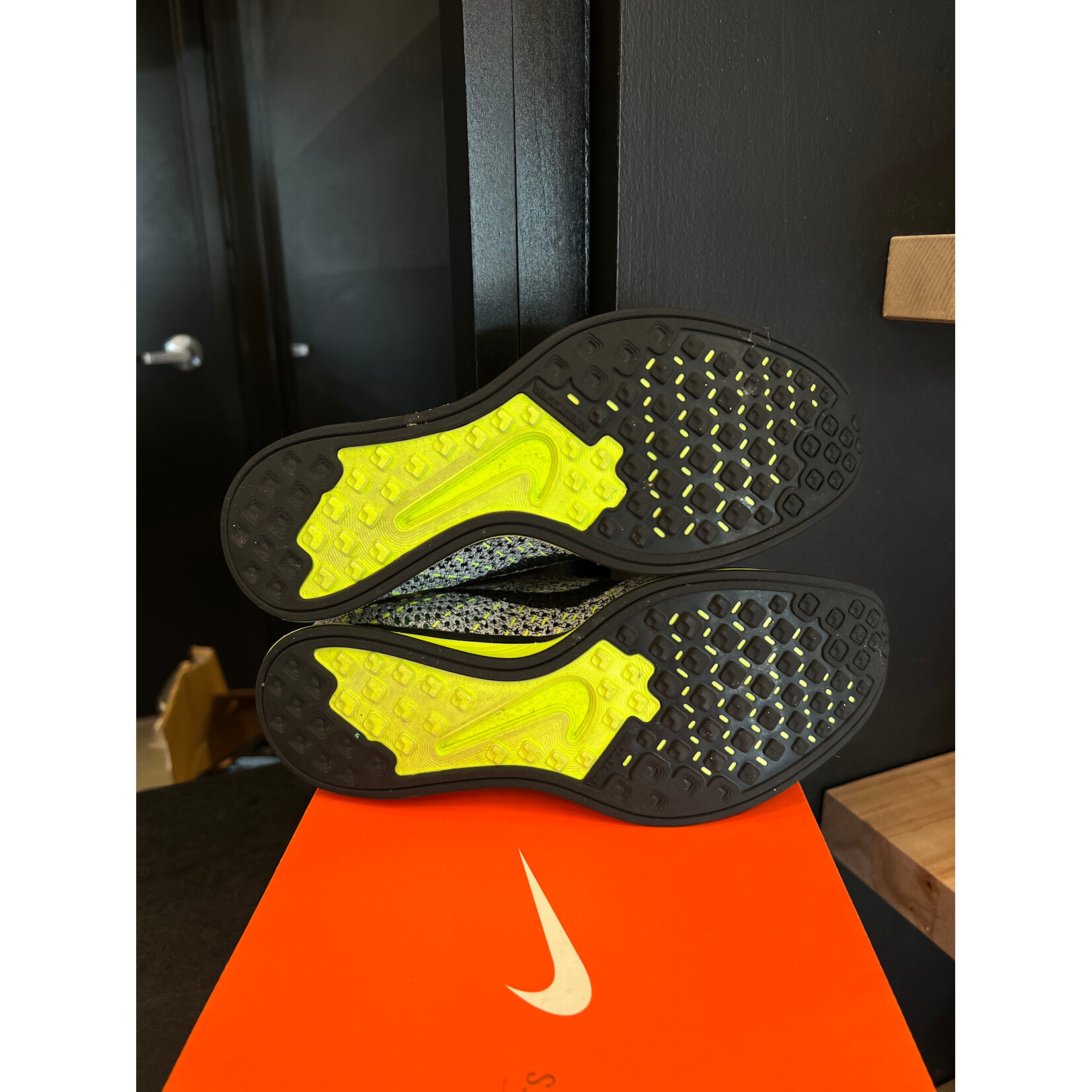 Nike Nike Flyknit Racer Oreo Volt Size 4.5, PREOWNED