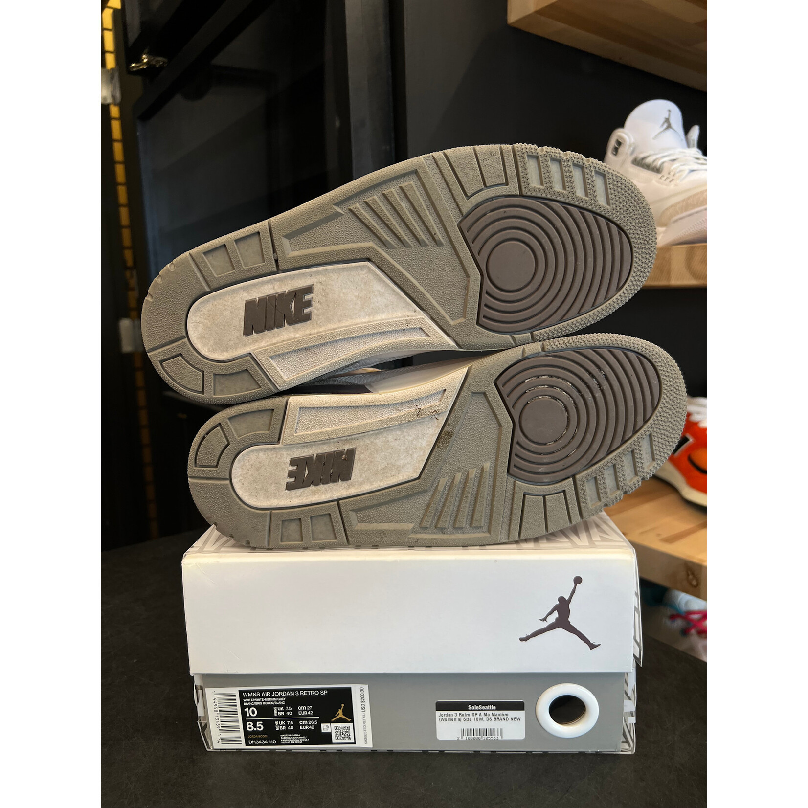 Jordan Jordan 3 Retro SP A Ma Maniére (Women's) Size 10W, PREOWNED*