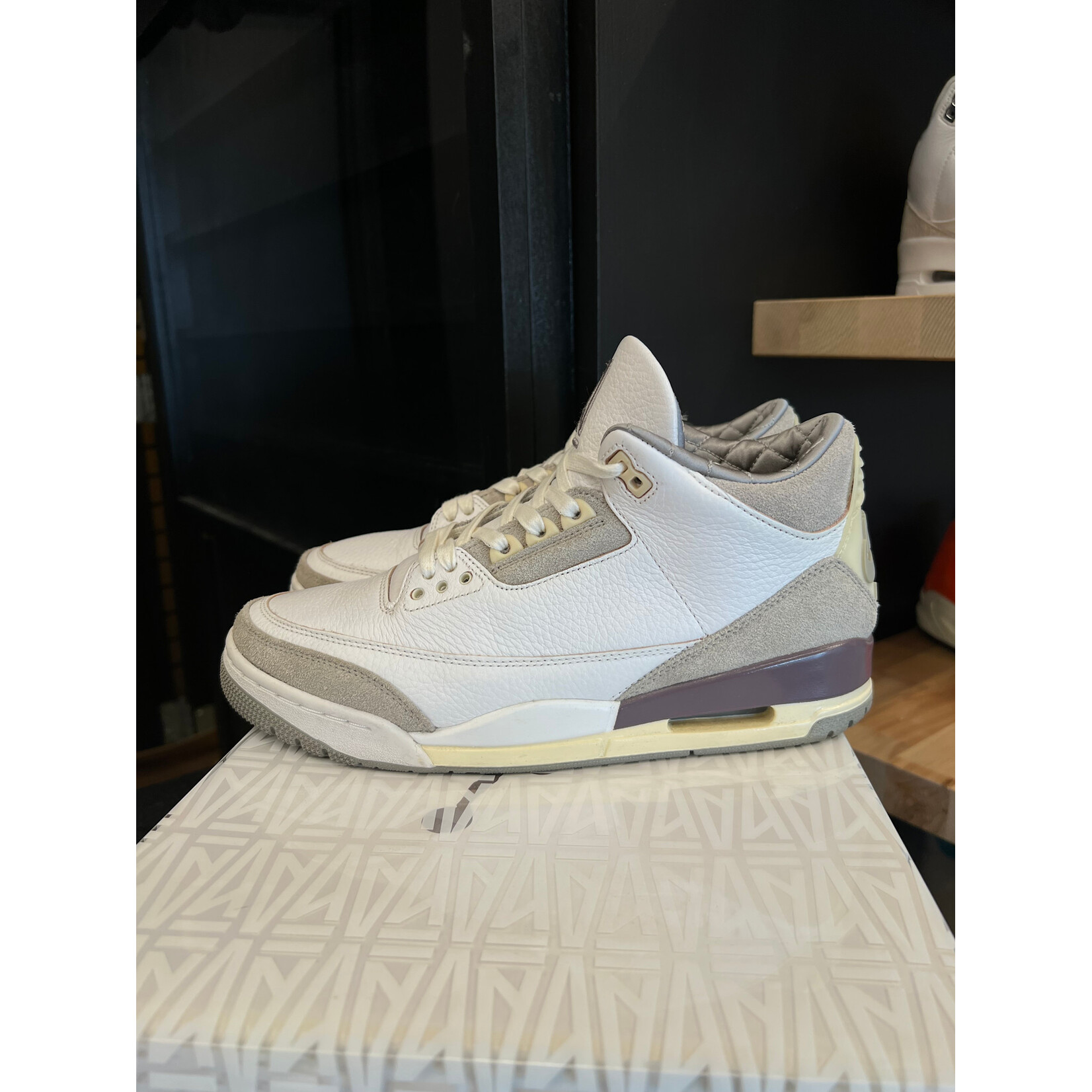 Jordan Jordan 3 Retro SP A Ma Maniére (Women's) Size 10W, PREOWNED*